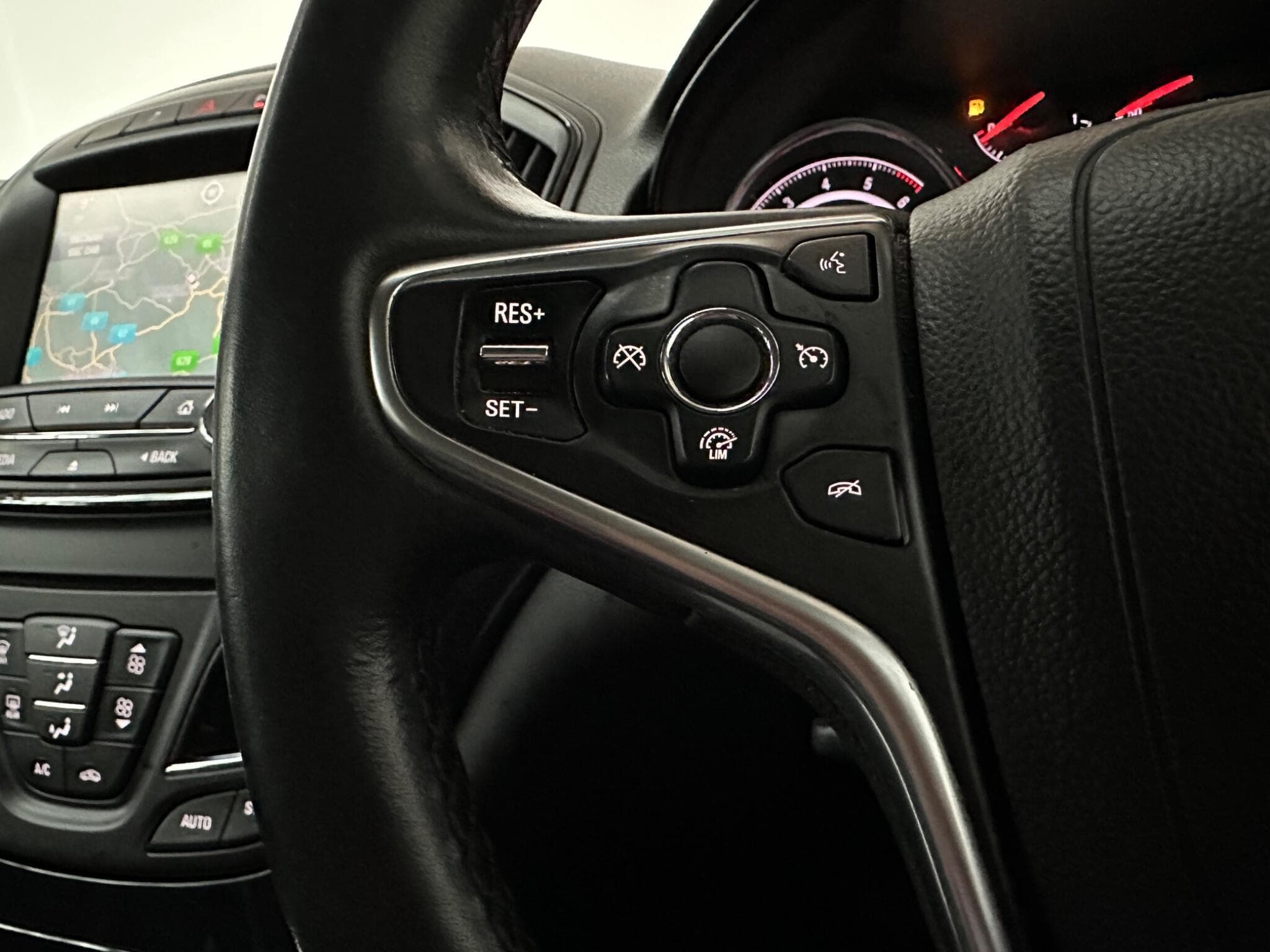 2014 Vauxhall Insignia - Thumbnail 17