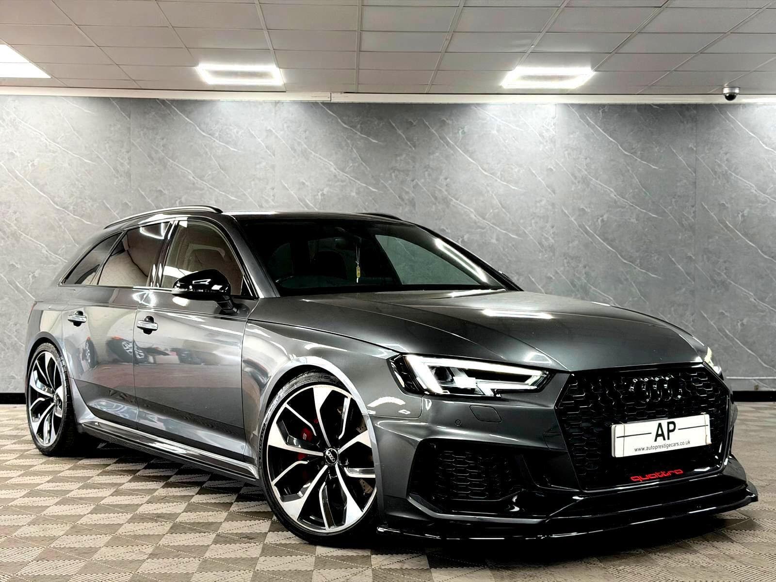 2018 Audi RS4 Avant - Thumbnail 3