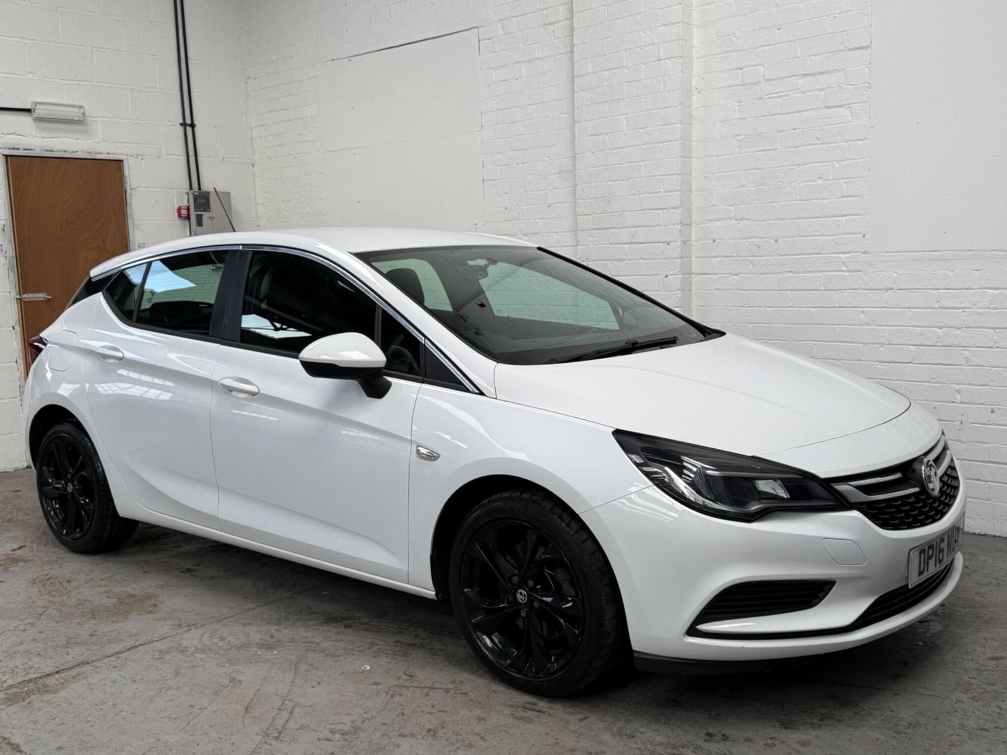 2016 Vauxhall Astra - Main