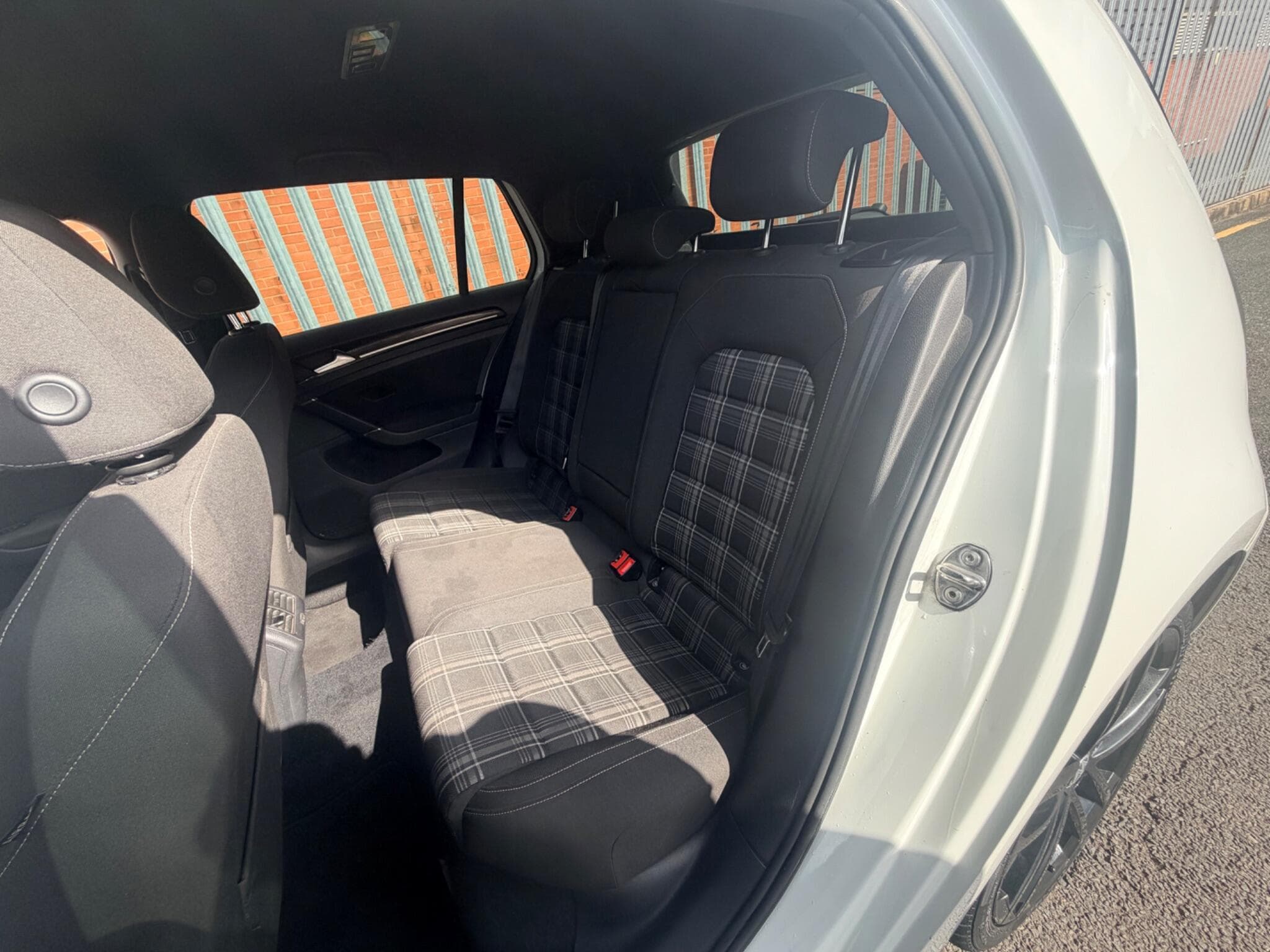 2016 Volkswagen Golf - Thumbnail 14