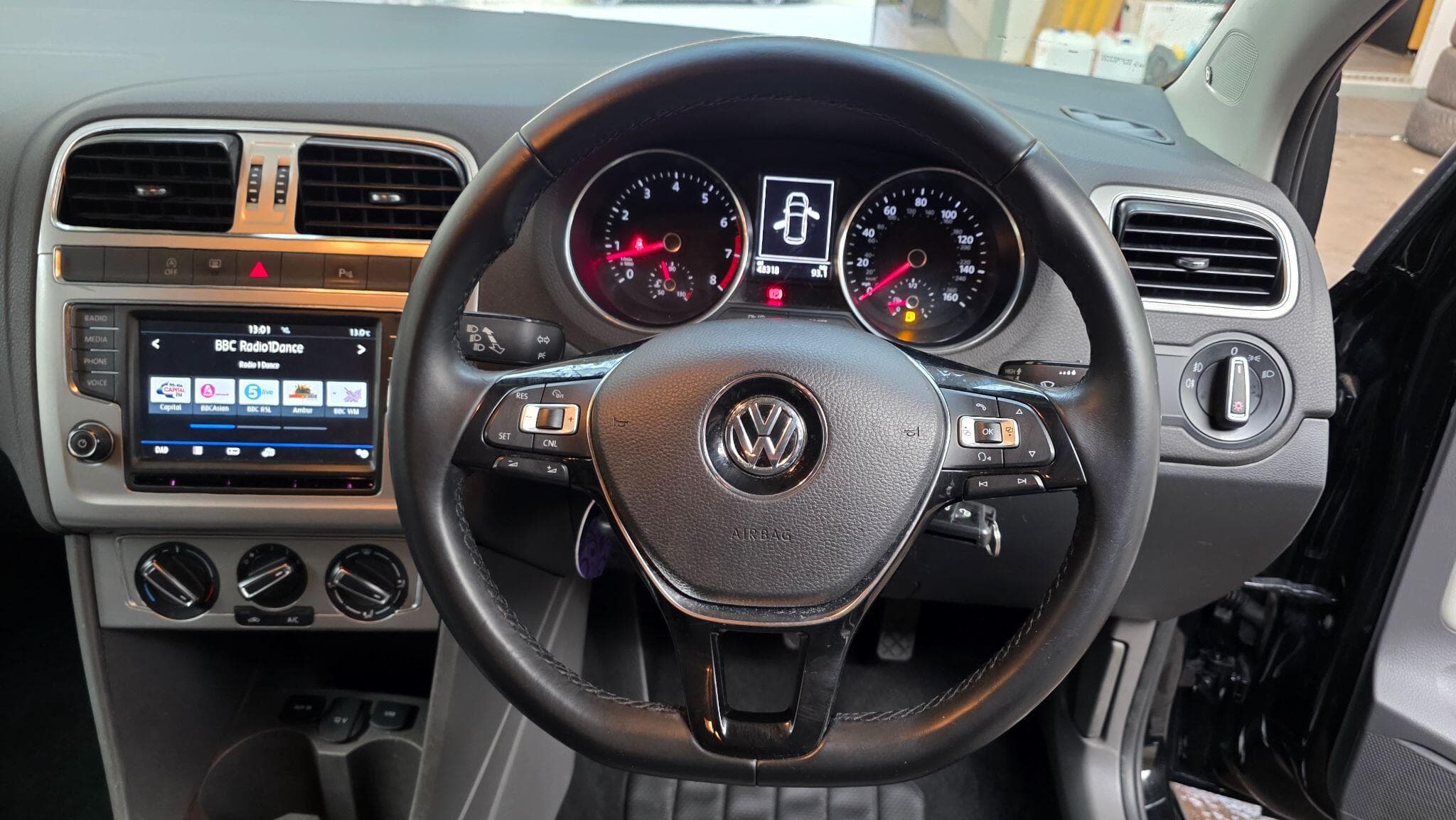 2016 Volkswagen Polo - Thumbnail 11