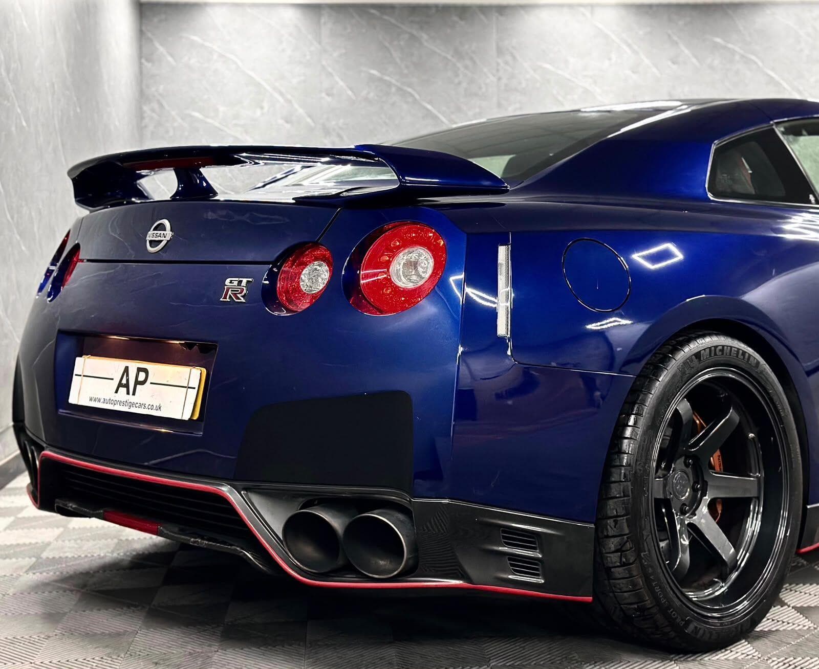 2012 Nissan GT-R - Thumbnail 42