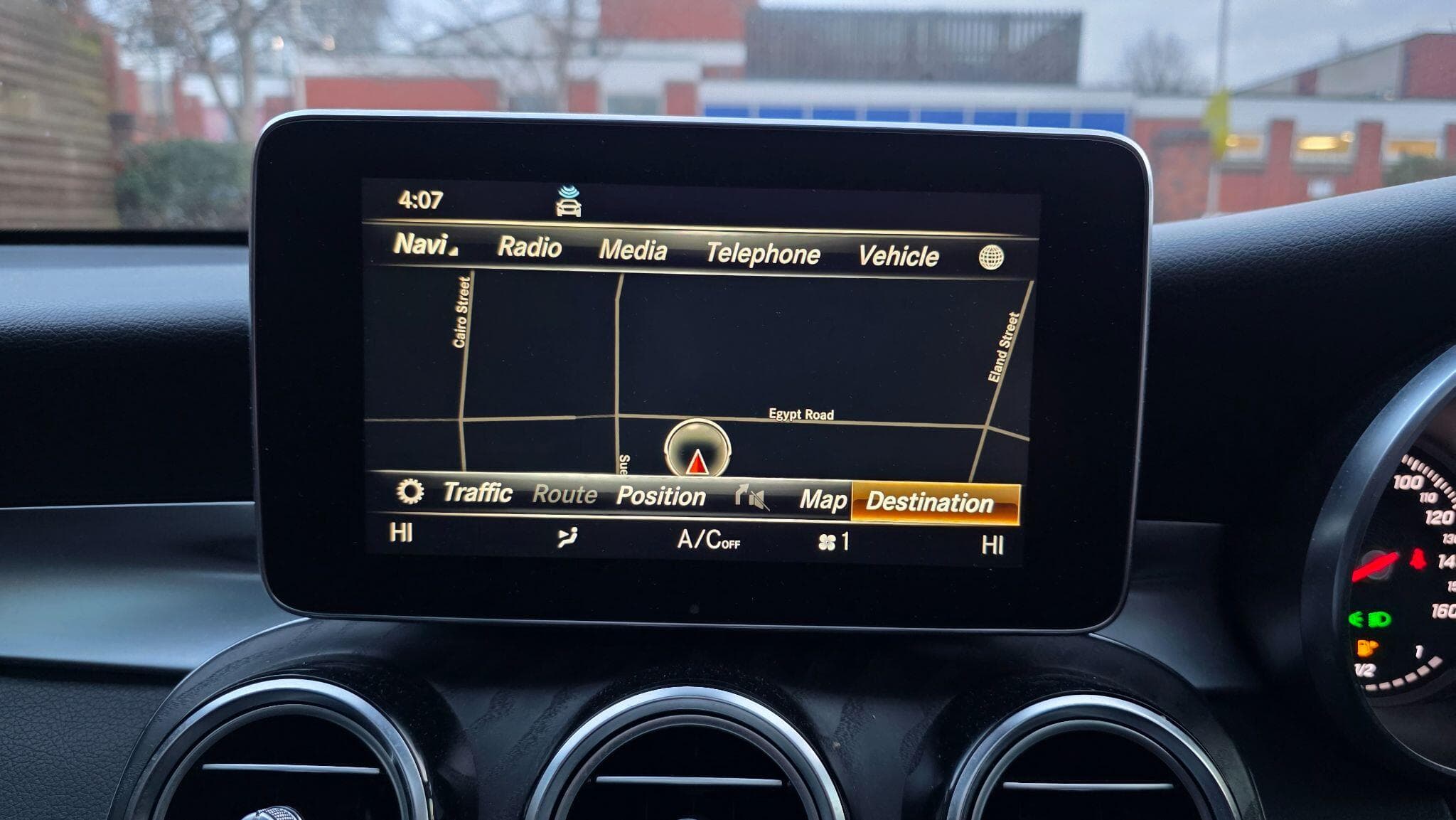 2018 Mercedes-Benz GLC - Thumbnail 24