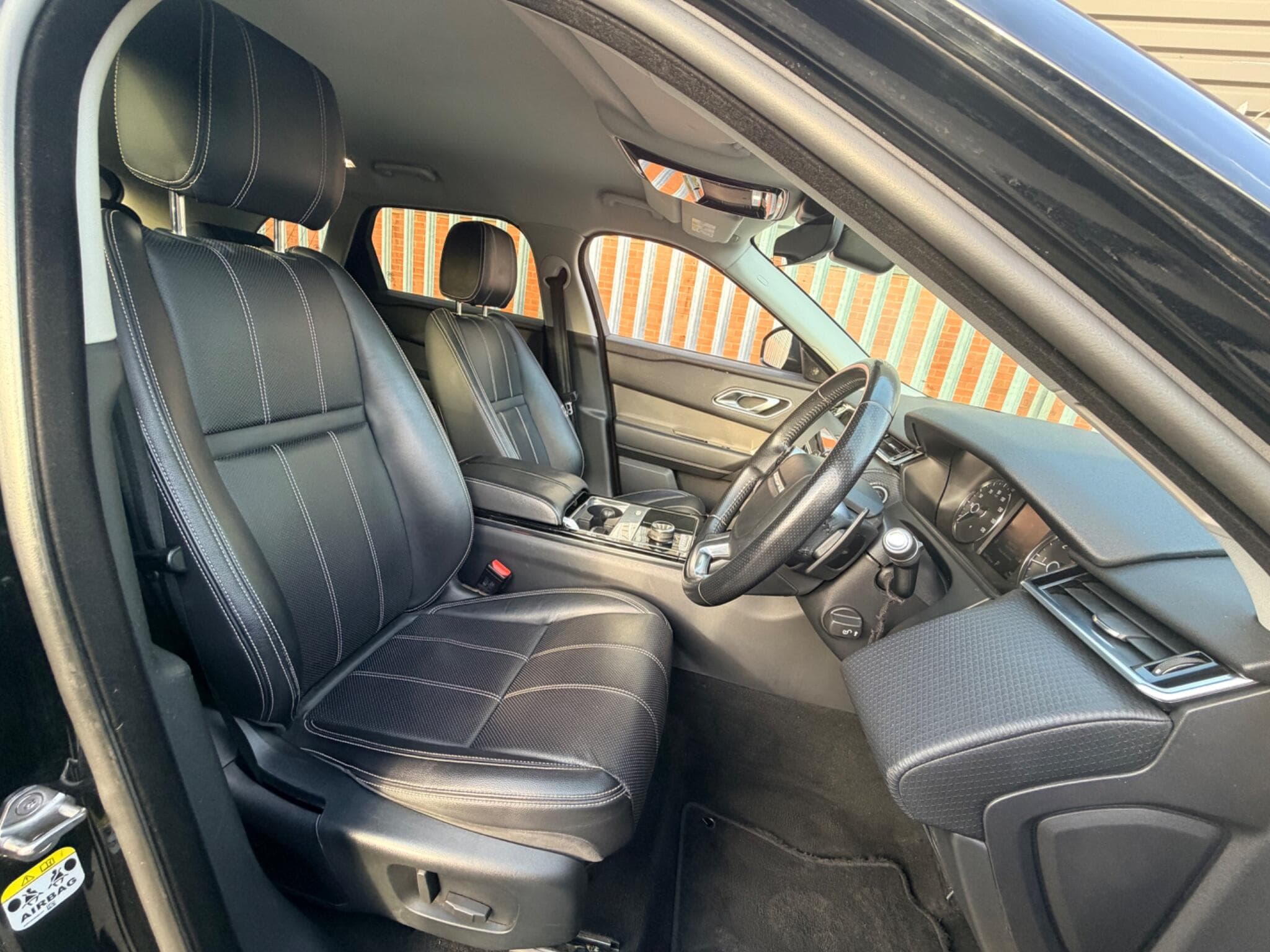 2018 Land Rover Range Rover Velar - Thumbnail 6