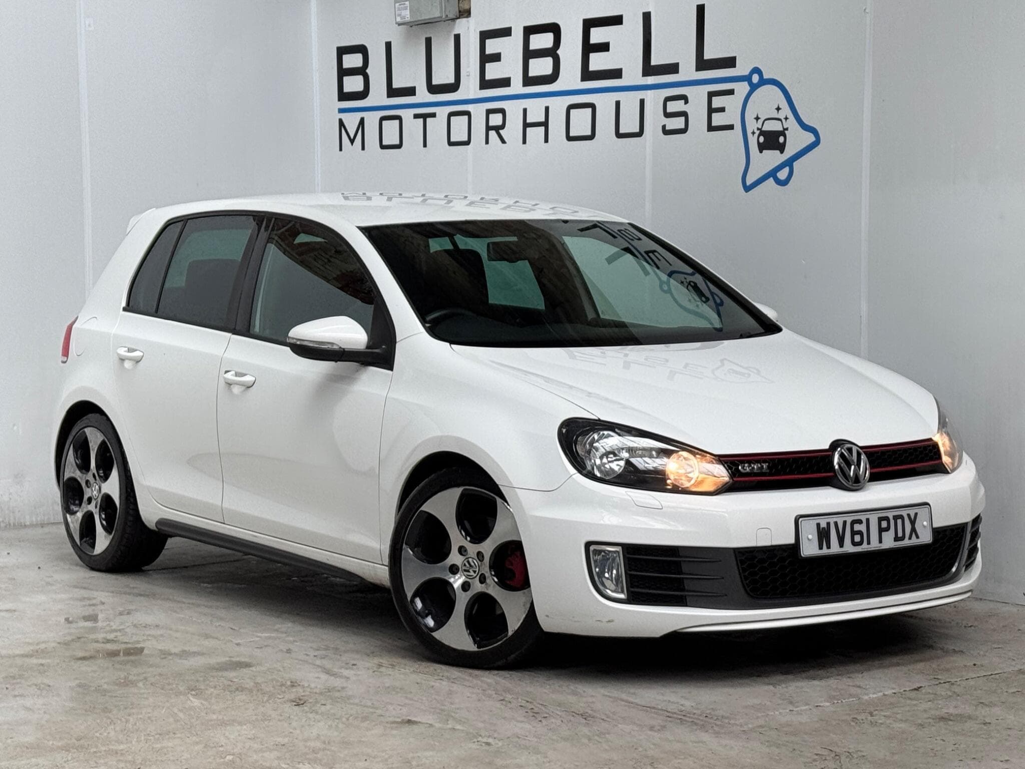 2011 Volkswagen Golf - Main