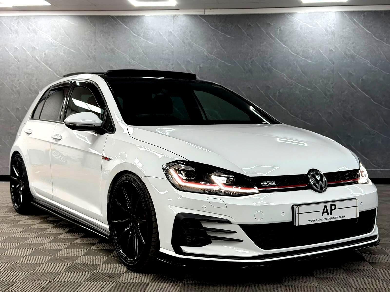 2018 Volkswagen Golf - Thumbnail 2