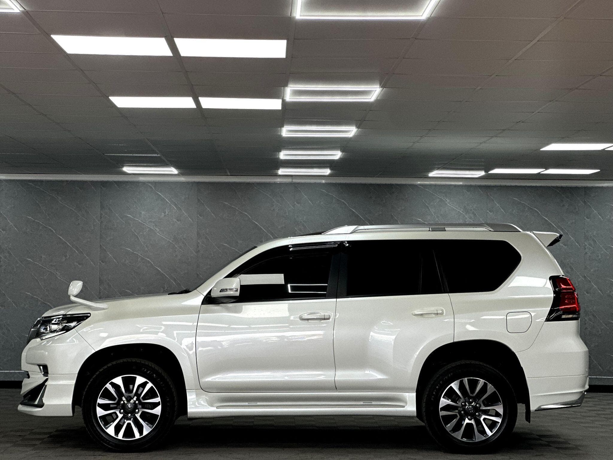 2022 Toyota Land Cruiser - Thumbnail 26