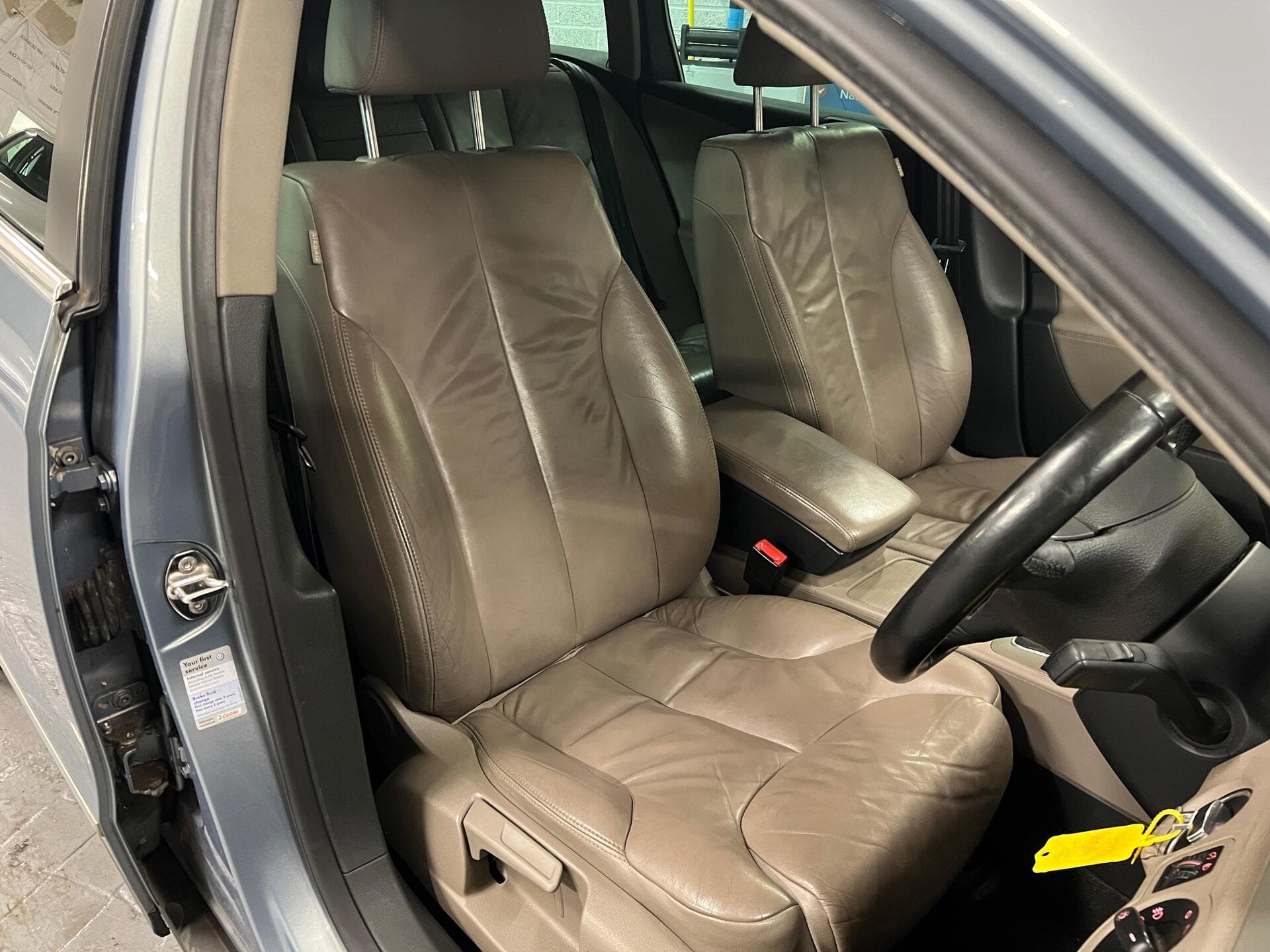 2009 Volkswagen Passat - Thumbnail 20