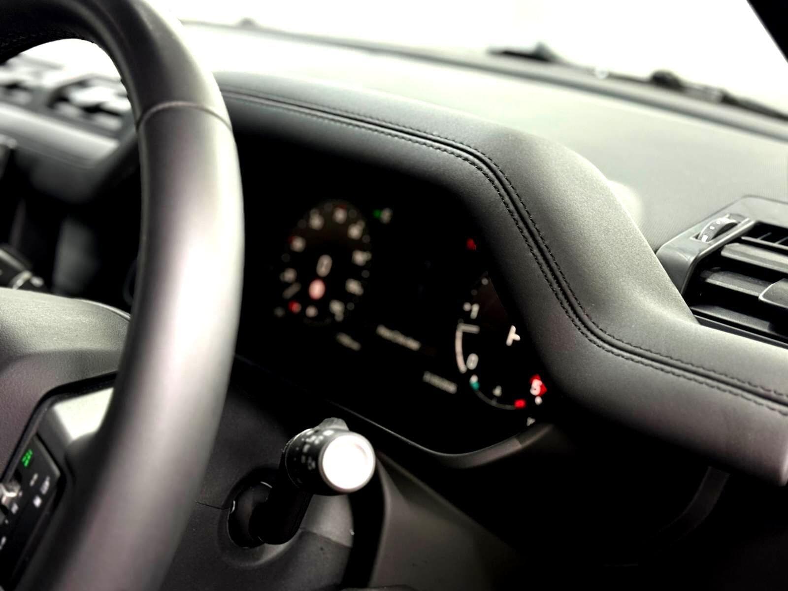 2025 Land Rover Defender 110 - Thumbnail 49