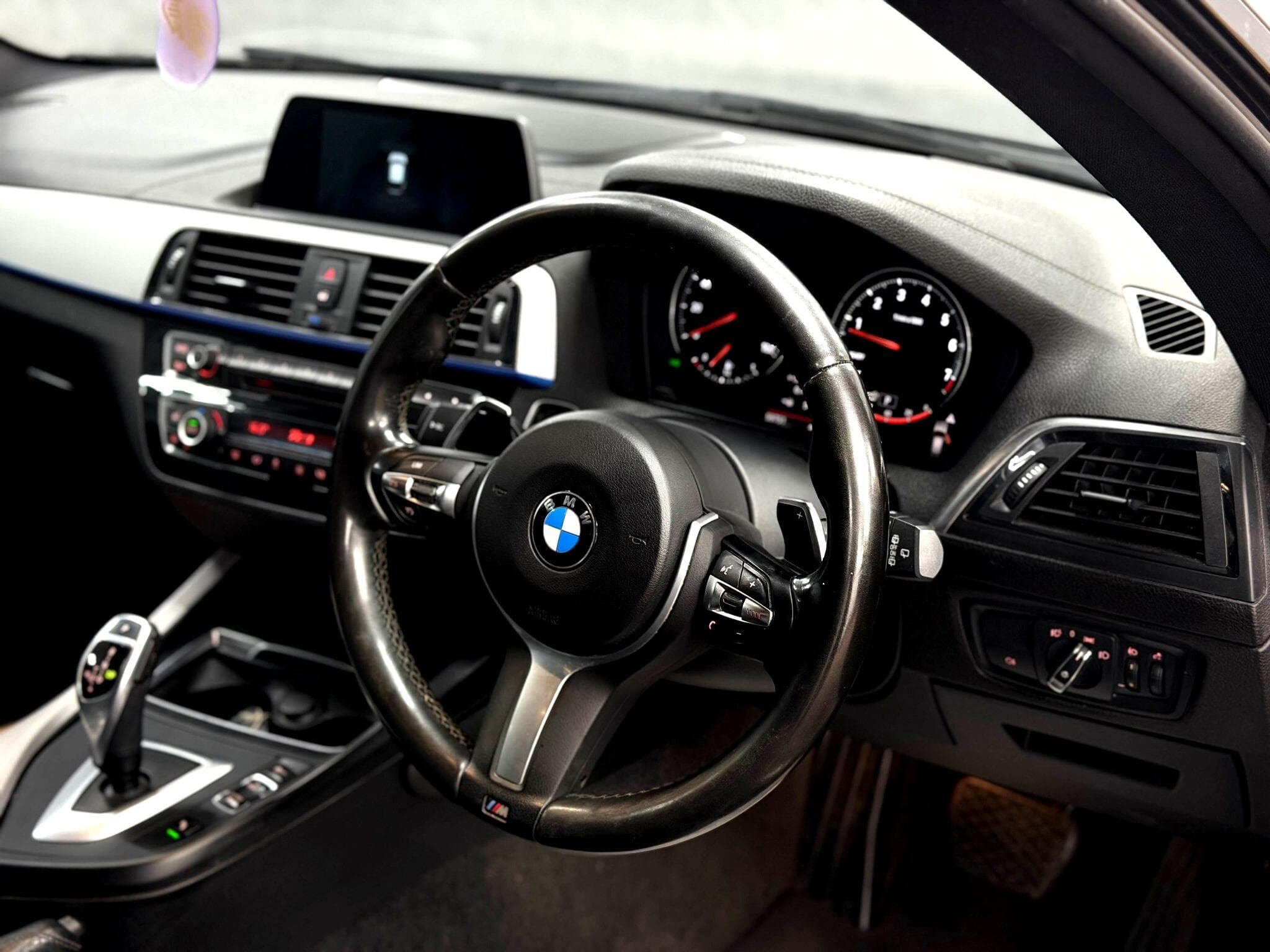 2018 BMW 1 Series - Thumbnail 38