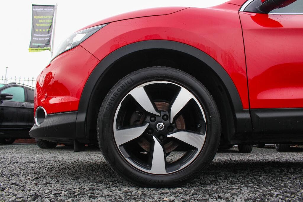 2015 Nissan Qashqai - Thumbnail 13