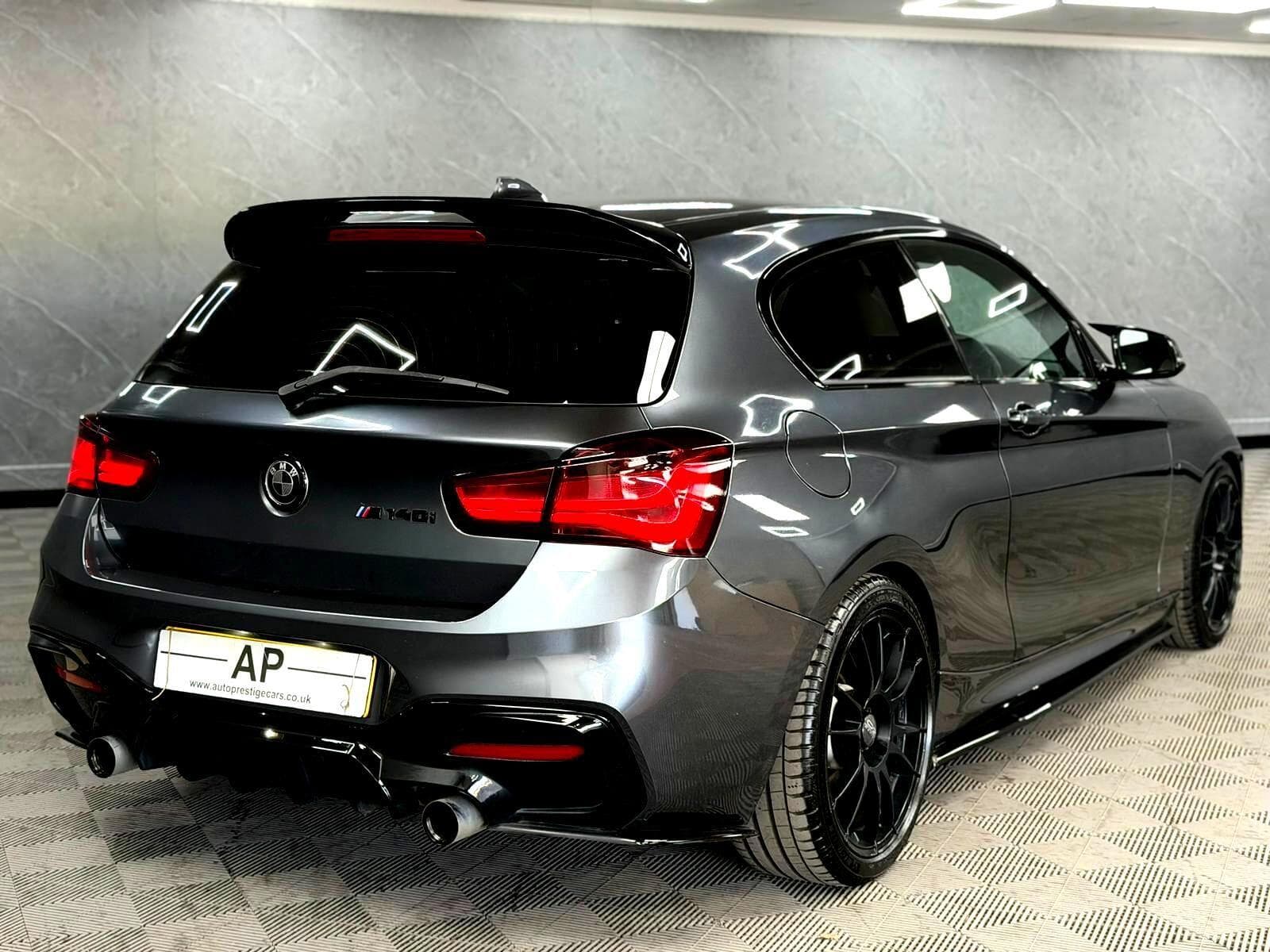 2017 BMW 1 Series - Thumbnail 27