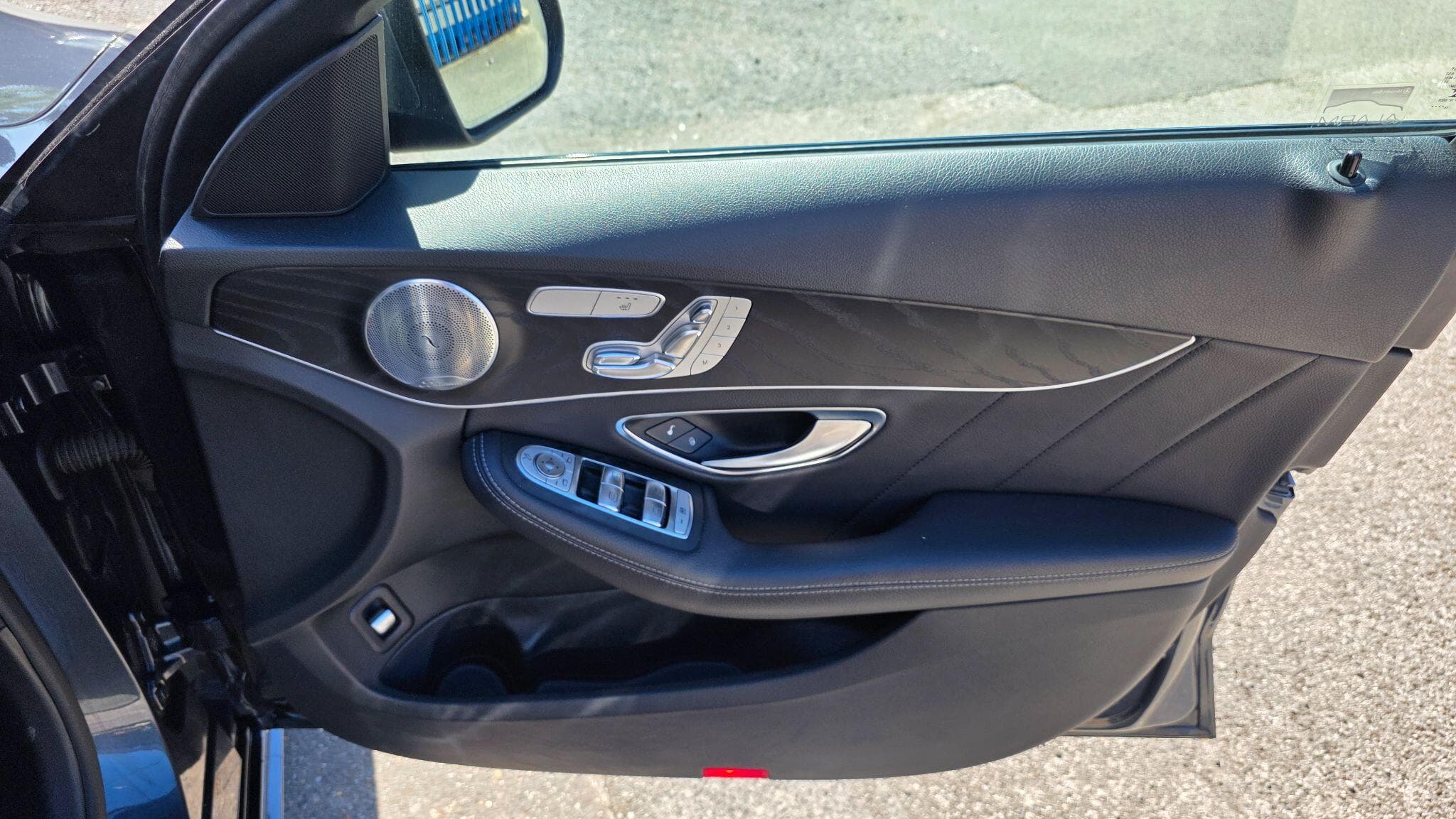 2016 Mercedes-Benz C Class - Thumbnail 11