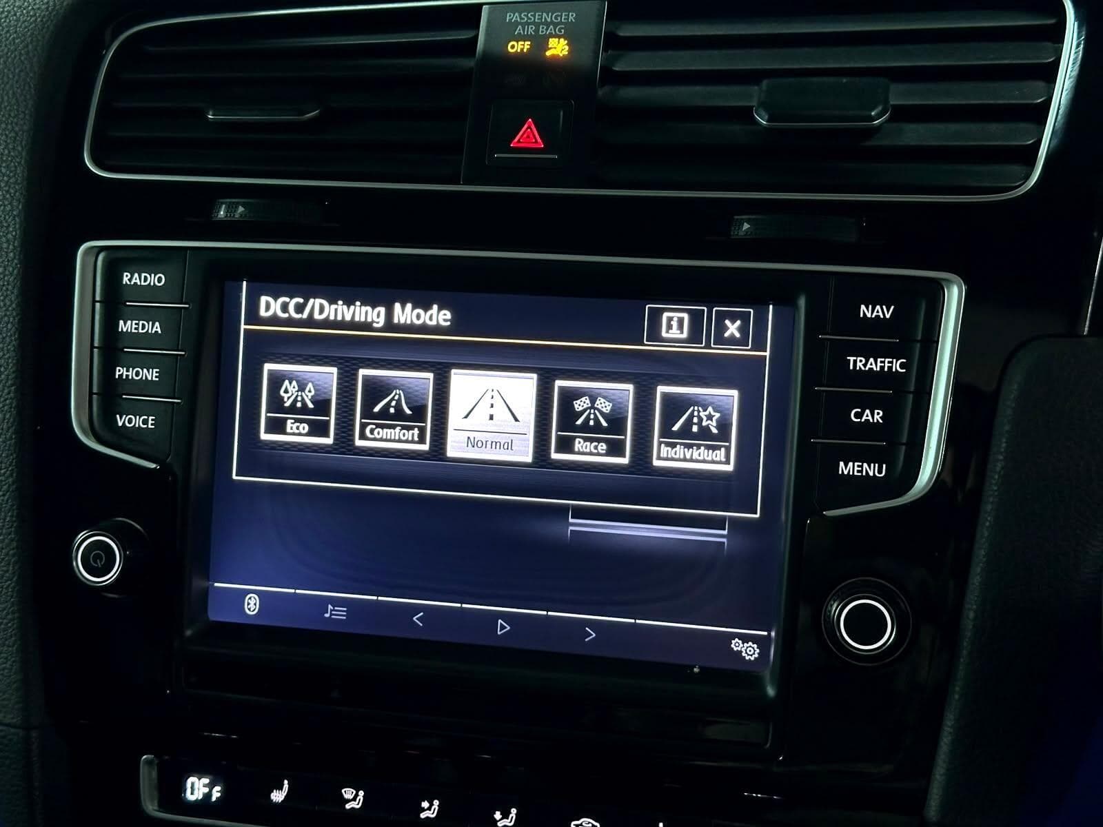 2016 Volkswagen Golf - Thumbnail 9