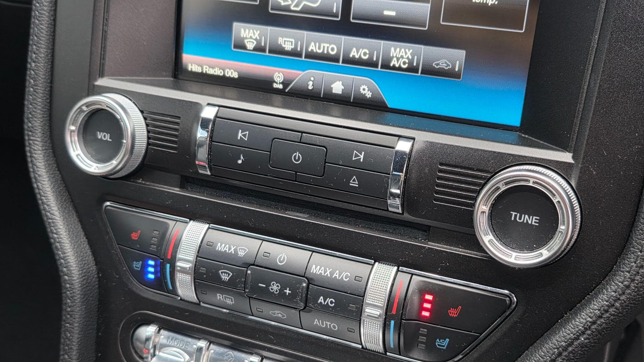 2016 Ford Mustang - Thumbnail 25