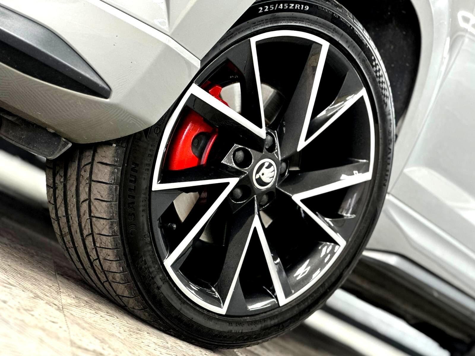 2020 Skoda Karoq - Thumbnail 12