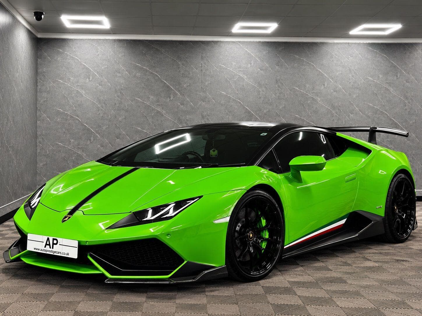 2015 Lamborghini Huracan - Image 1