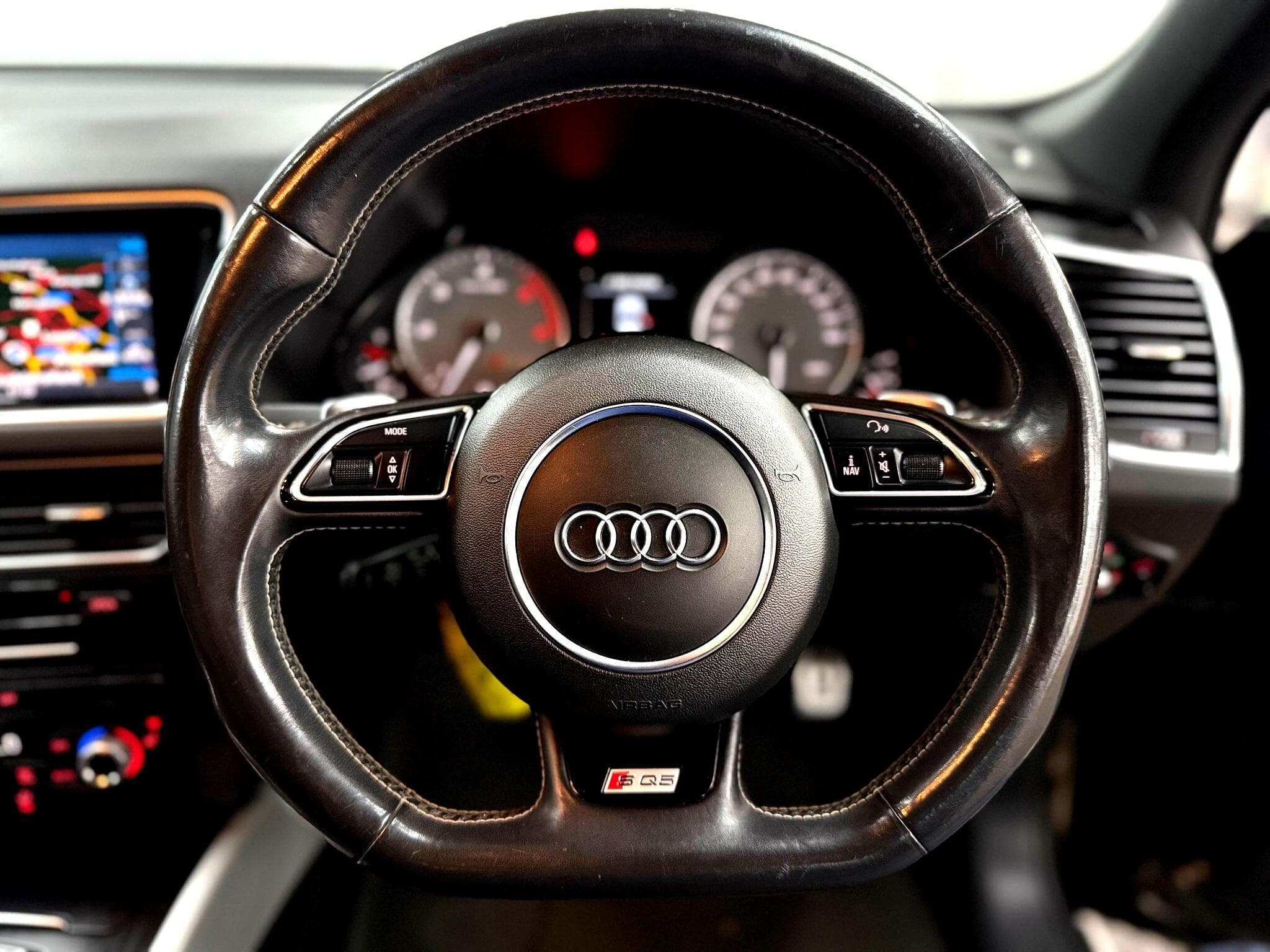 2016 Audi SQ5 - Thumbnail 43