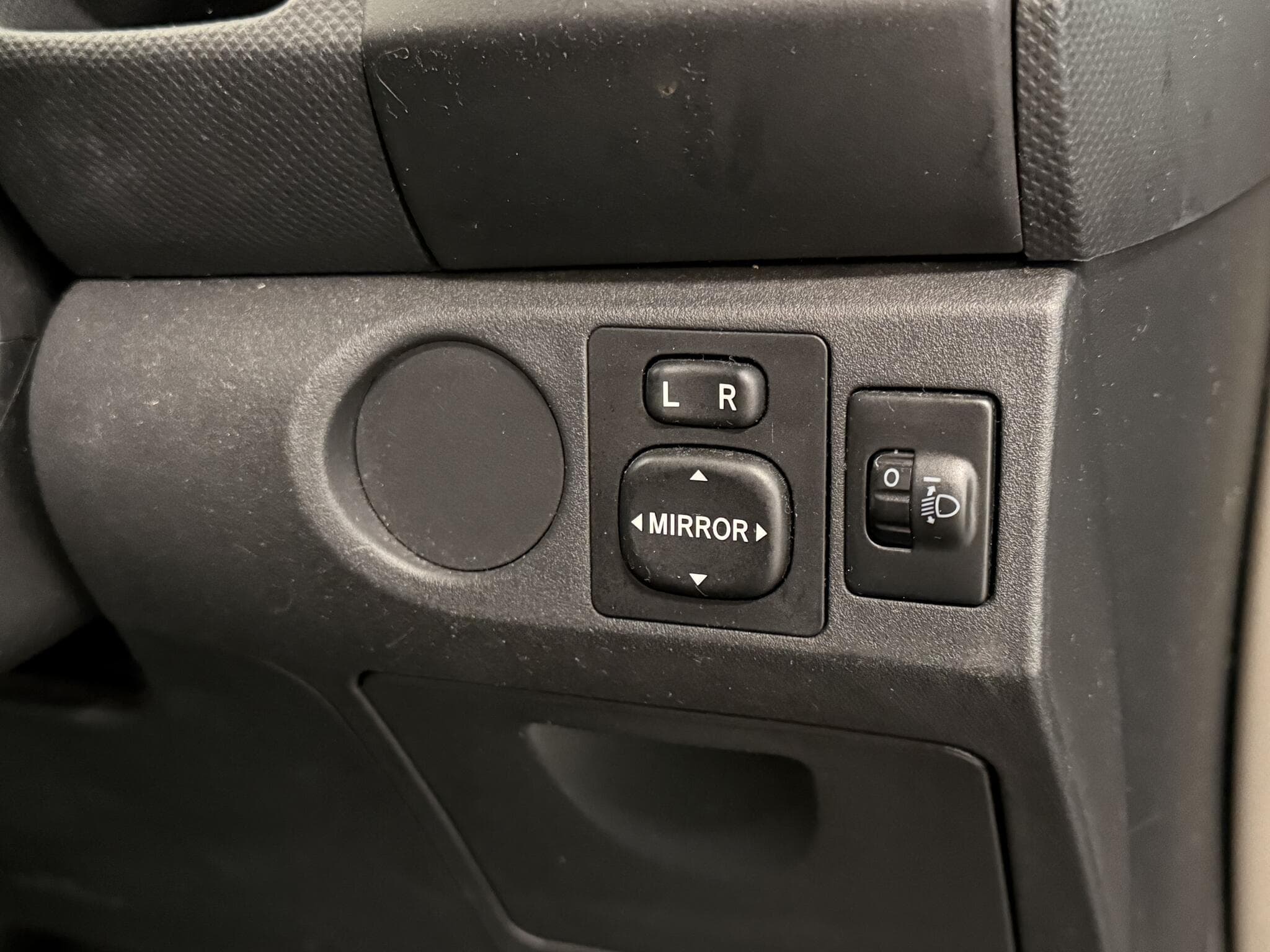 2006 Toyota Yaris - Thumbnail 24