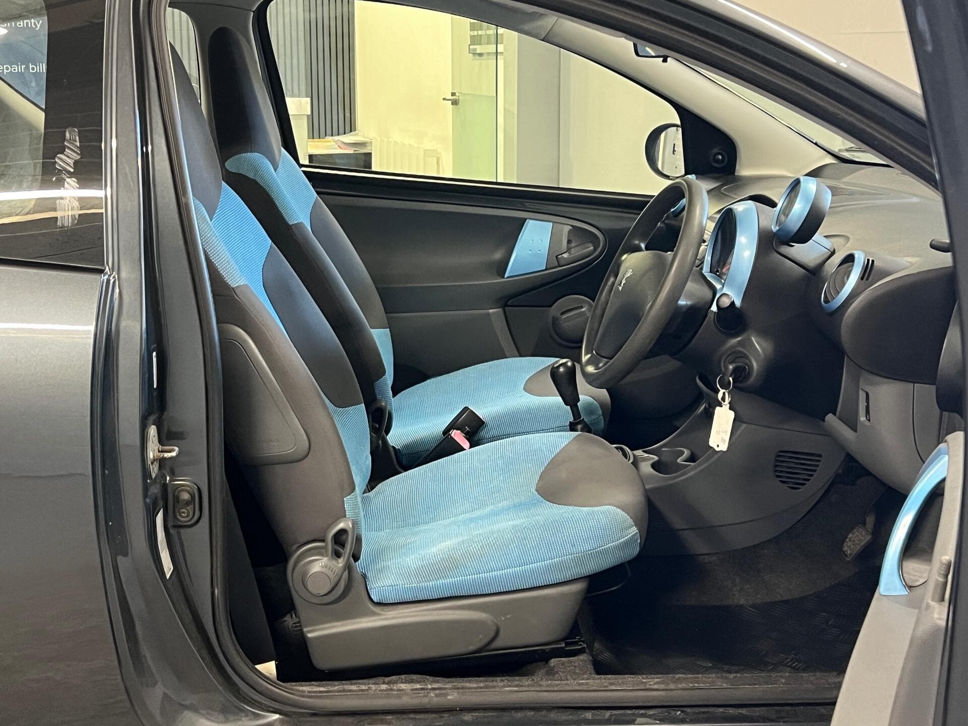 2008 Peugeot 107 - Thumbnail 18