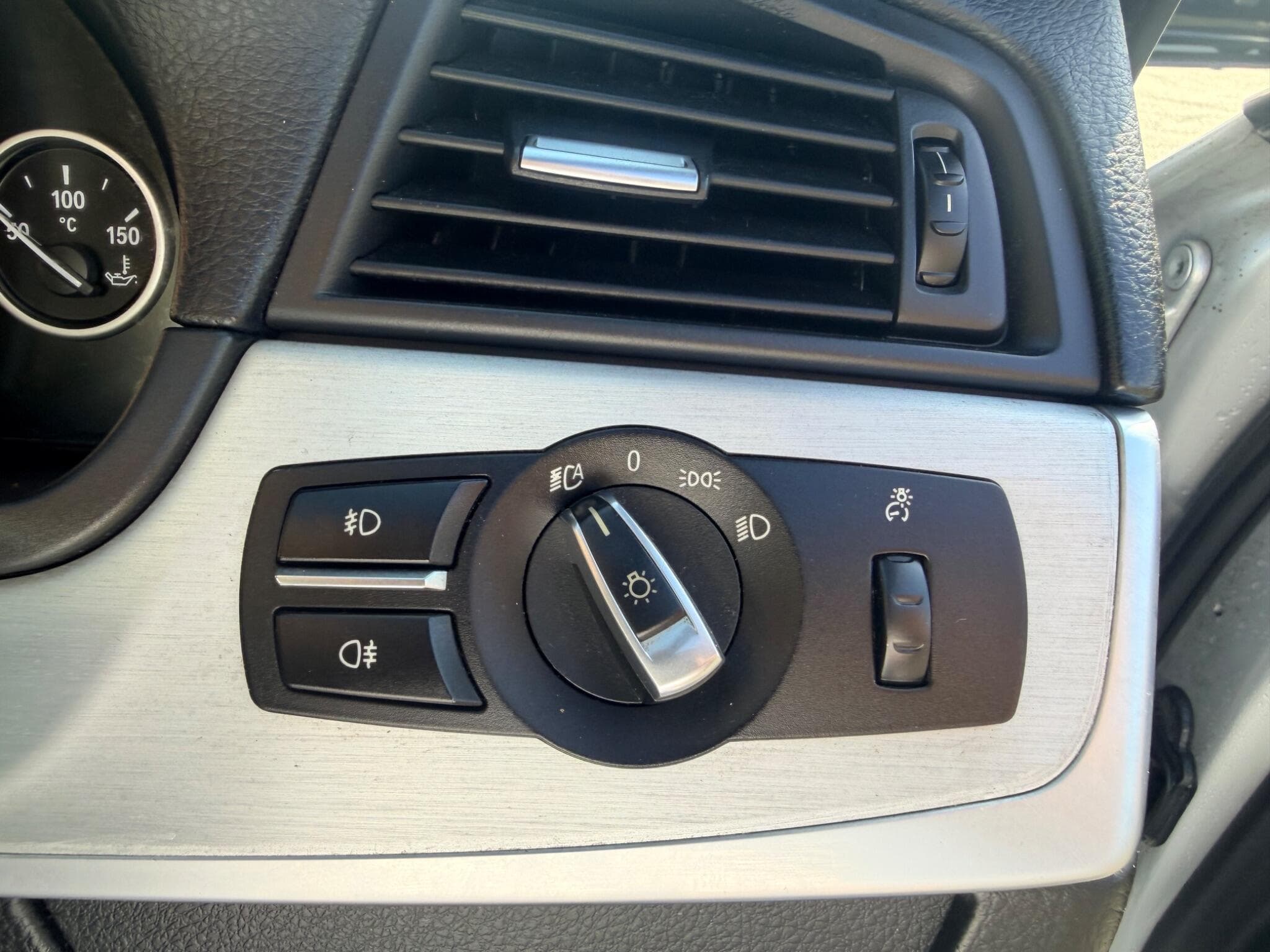 2012 BMW 5 Series - Thumbnail 15