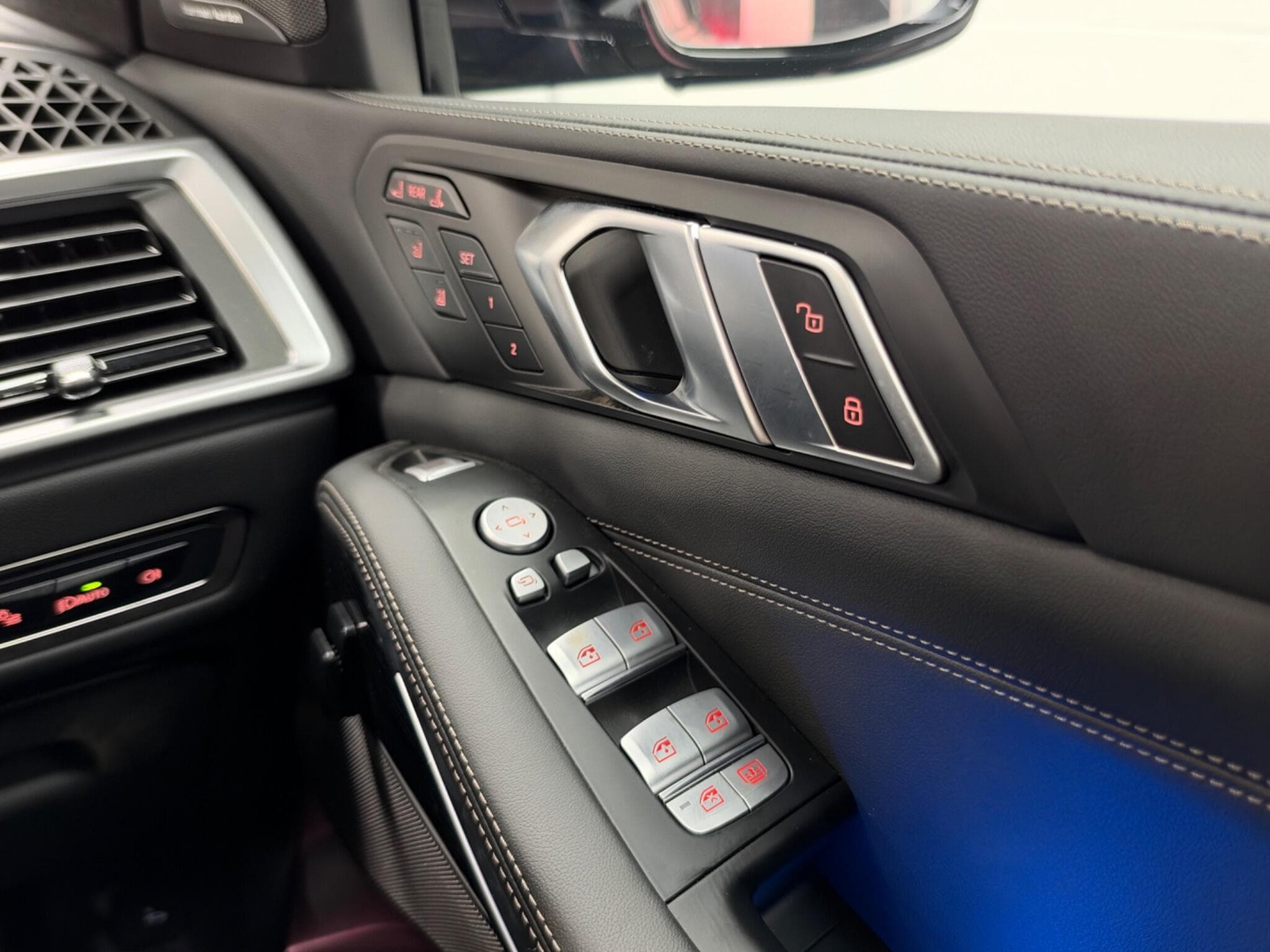 2024 BMW X7 - Thumbnail 34