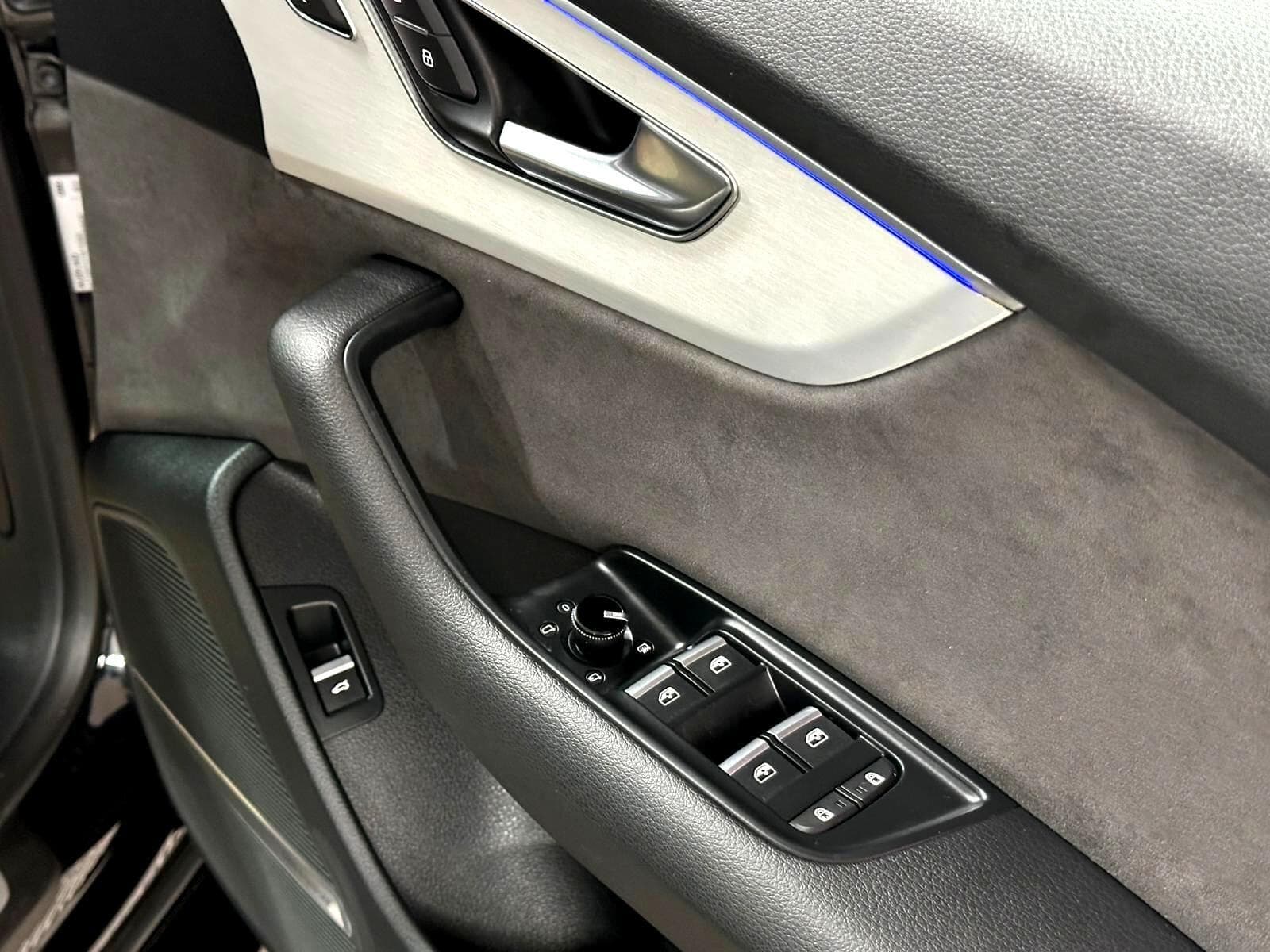 2019 Audi Q8 - Thumbnail 53