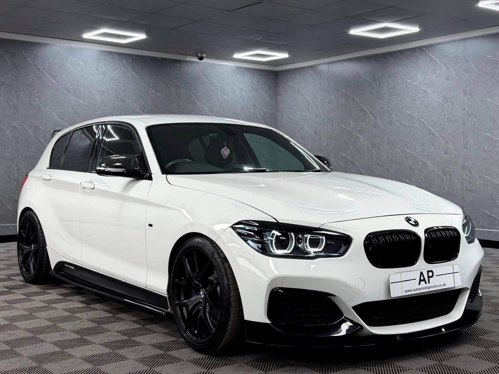 2018 BMW 1 Series - Thumbnail 26