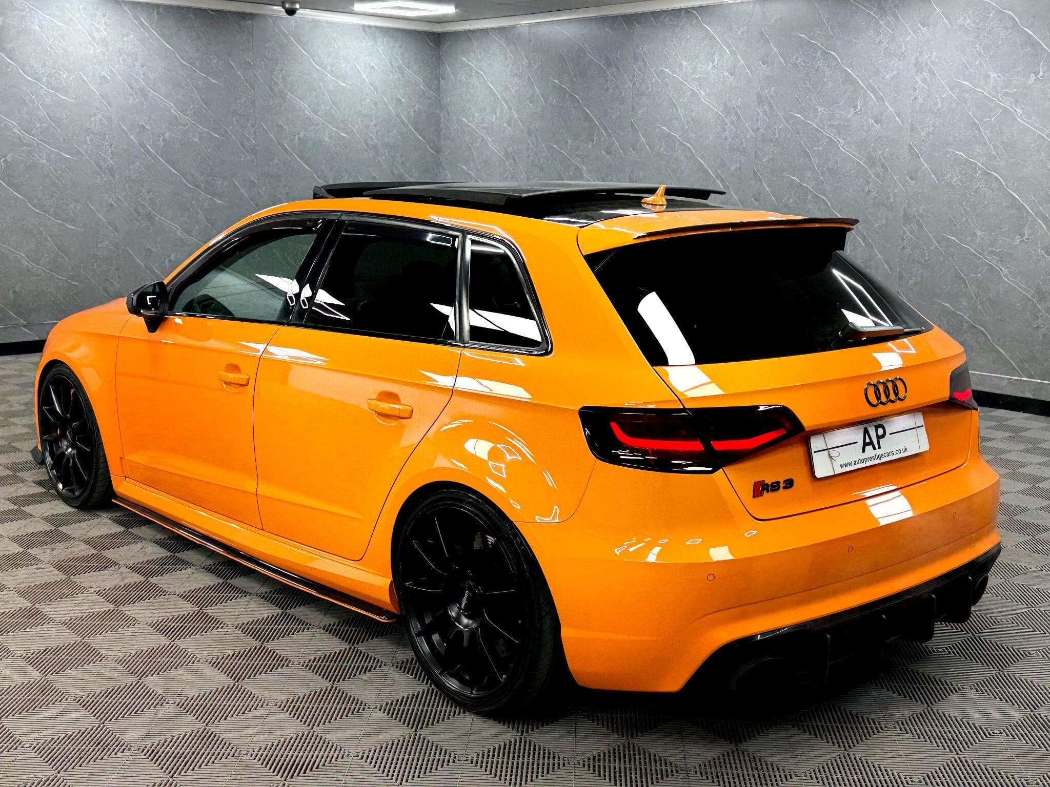 2015 Audi RS3 - Thumbnail 23