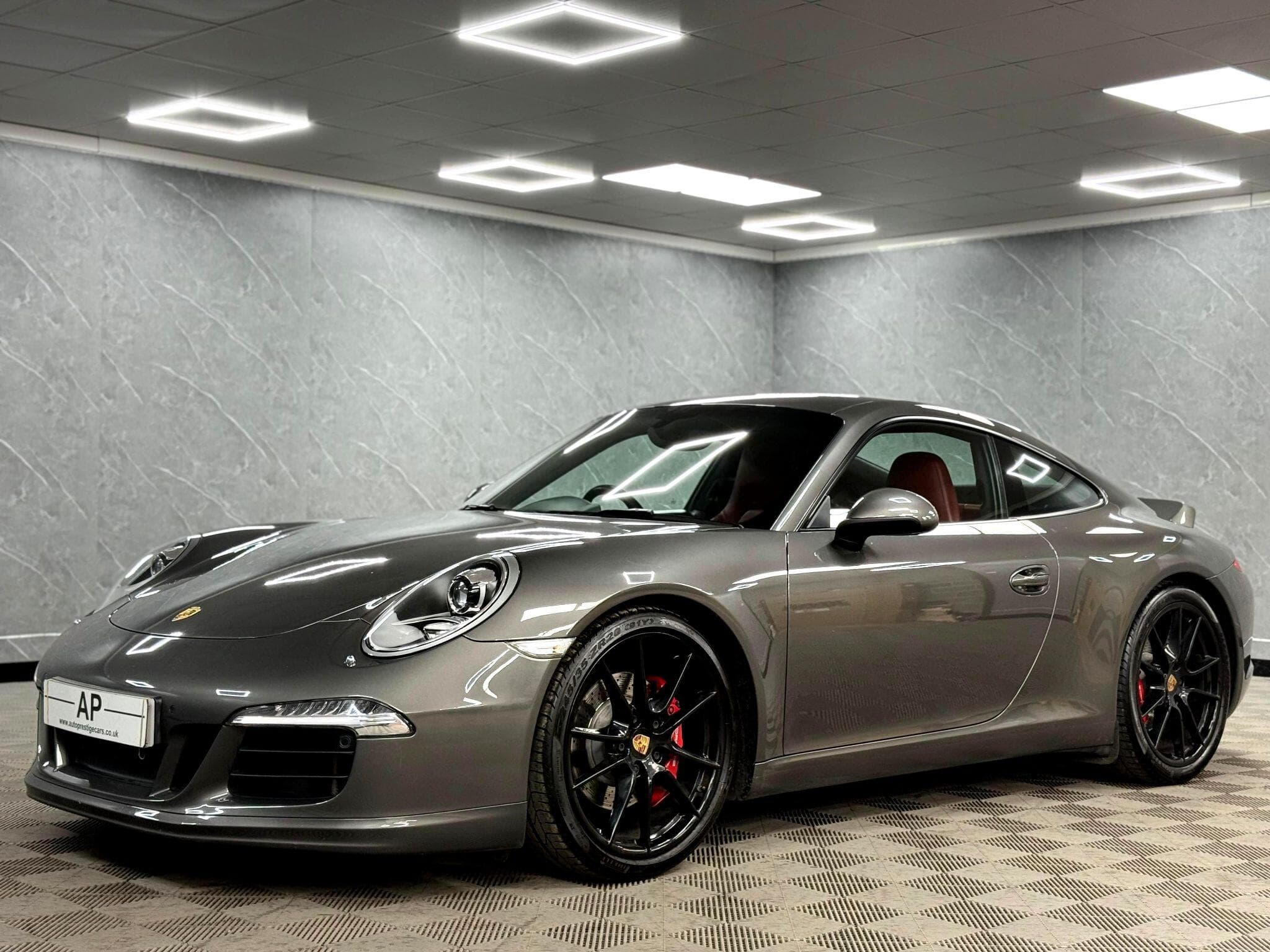 2015 Porsche 911 - Thumbnail 13