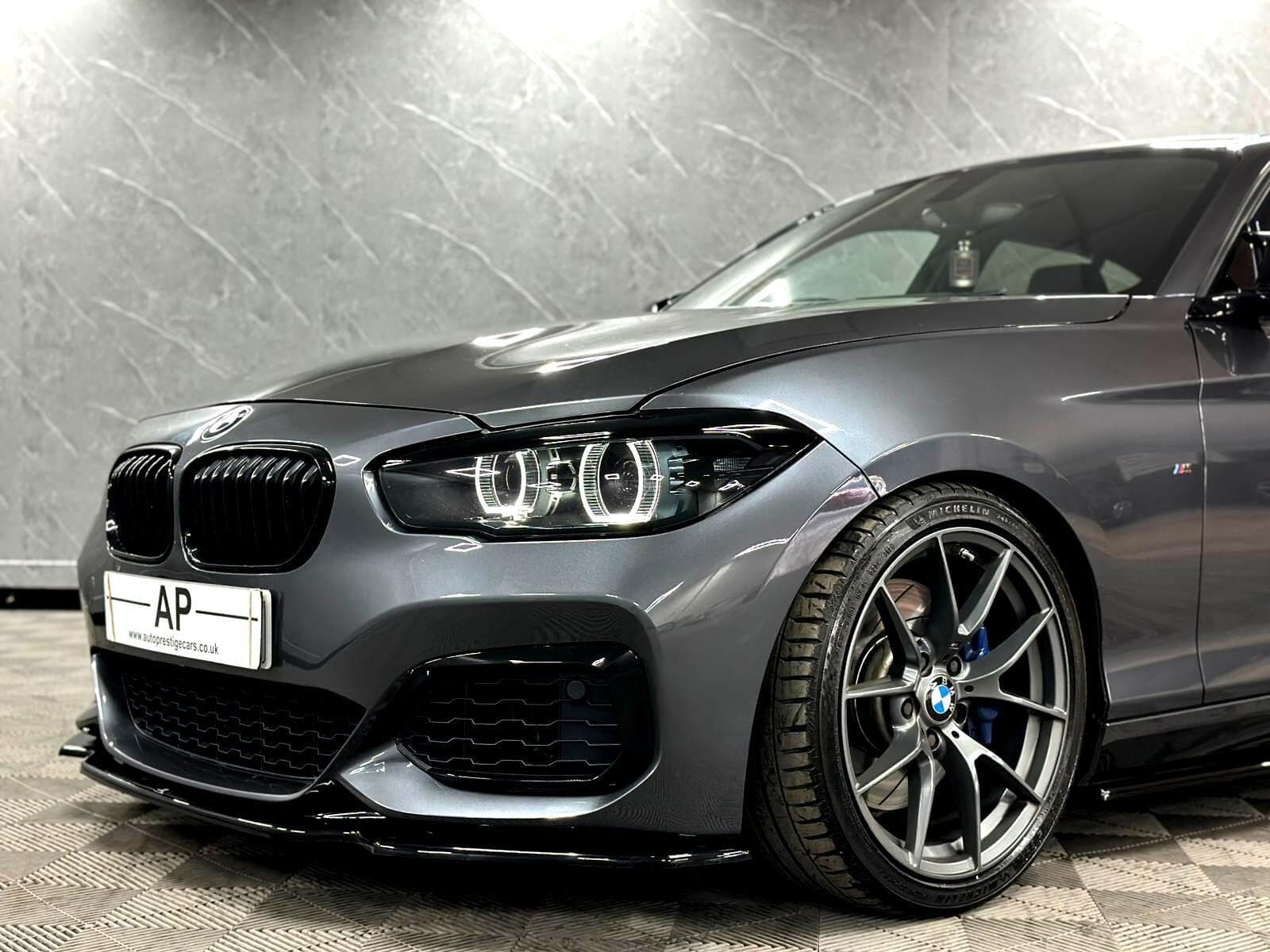 2018 BMW 1 Series - Thumbnail 36