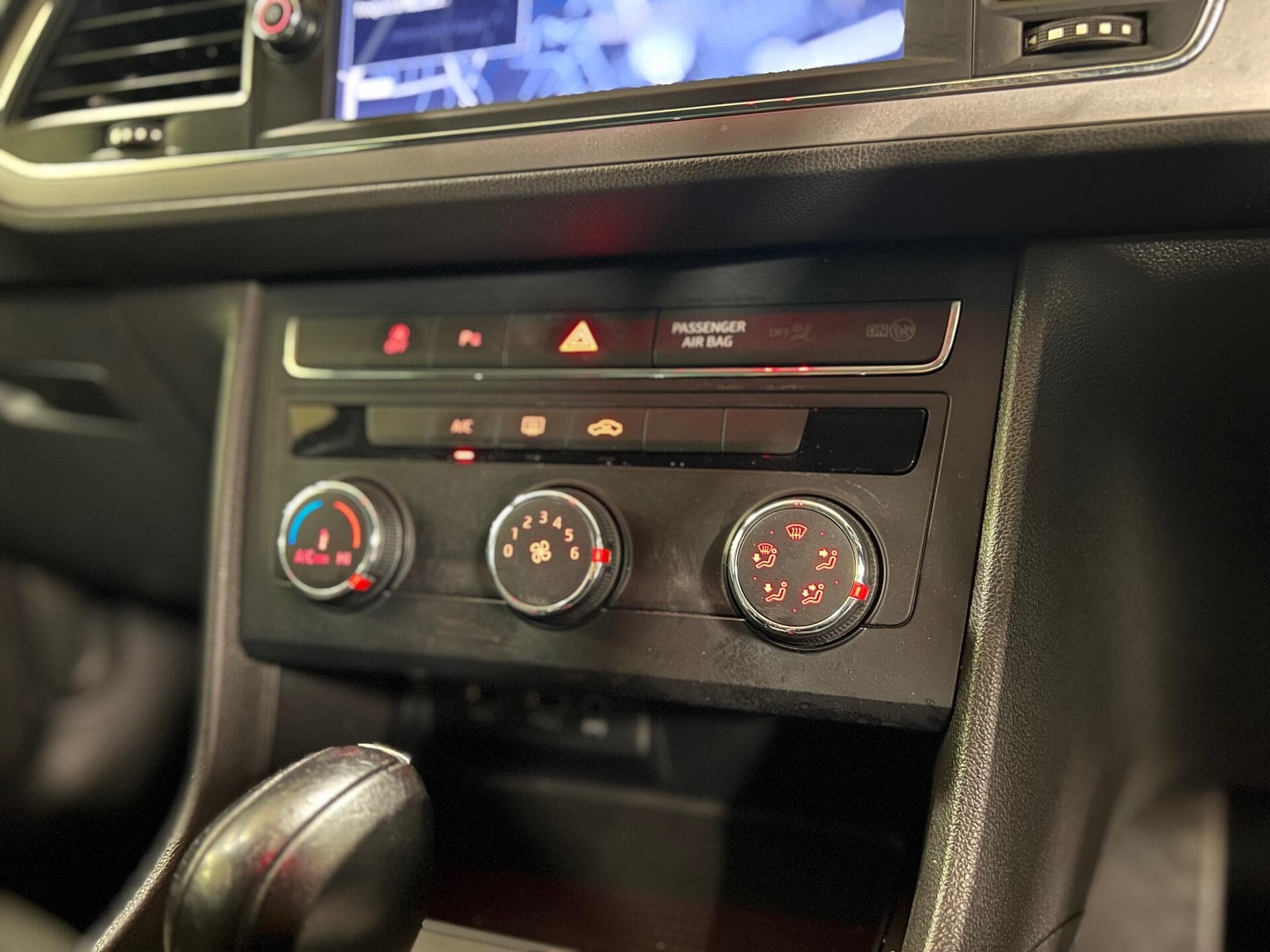 2018 SEAT Leon - Thumbnail 41