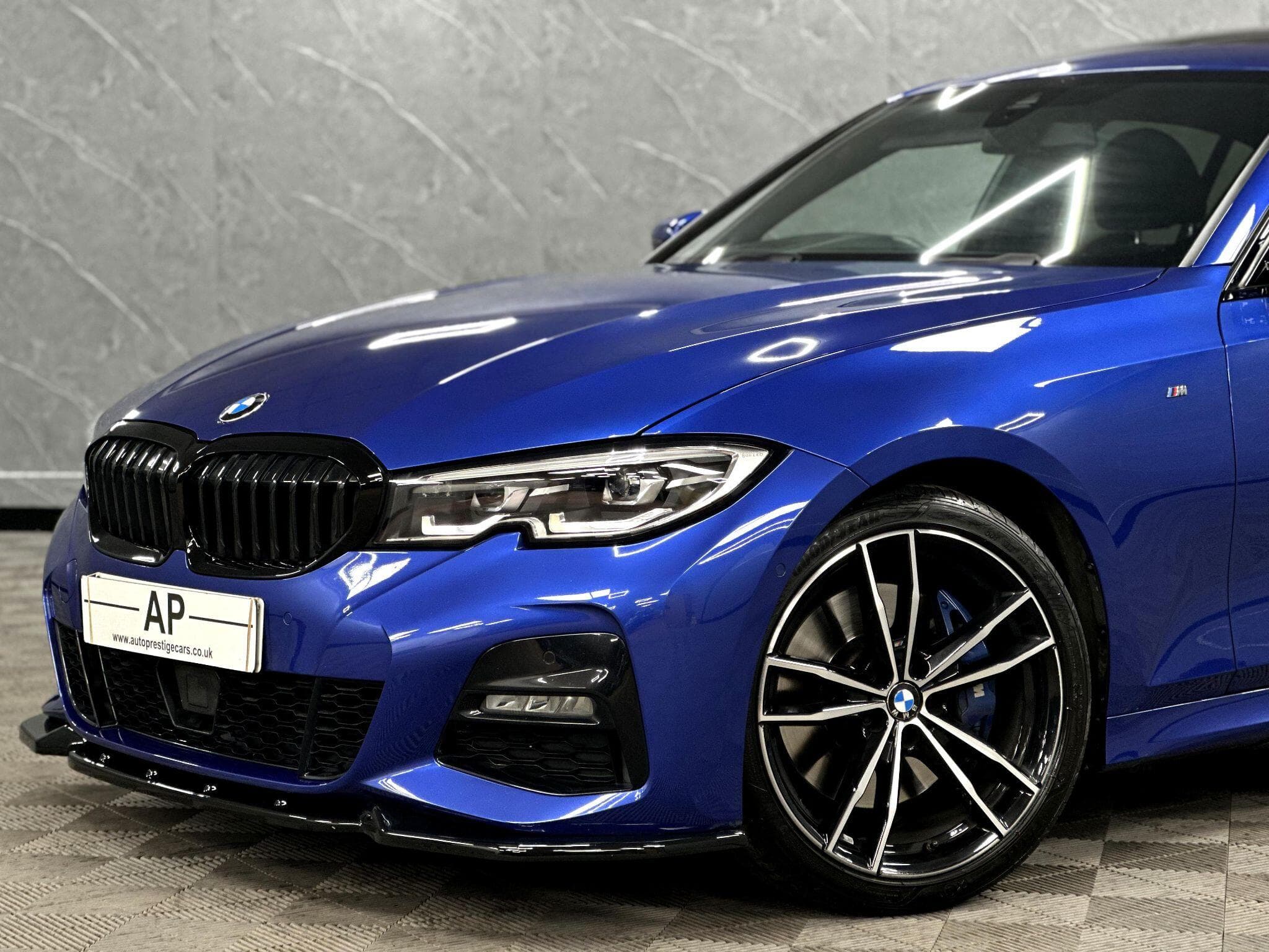 2019 BMW 3 Series - Thumbnail 5