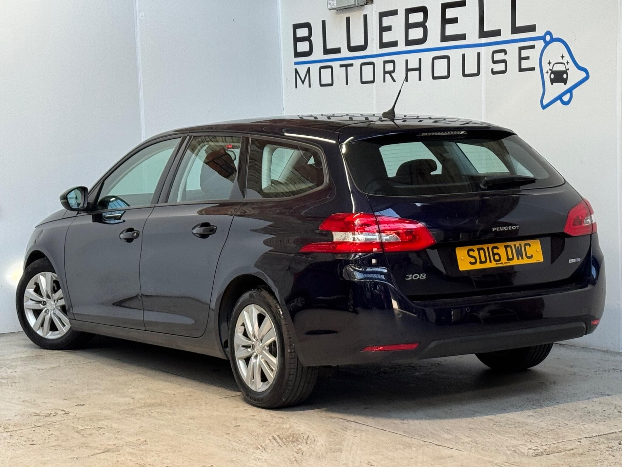 2016 Peugeot 308 SW - Thumbnail 5
