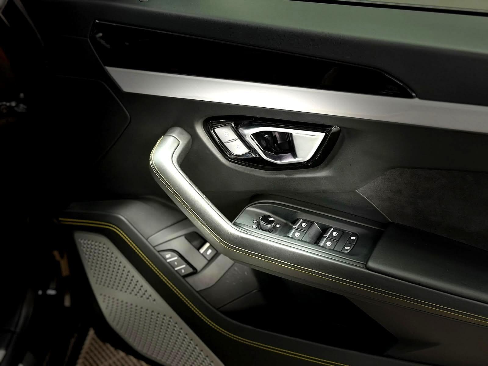 2022 Lamborghini Urus - Thumbnail 53