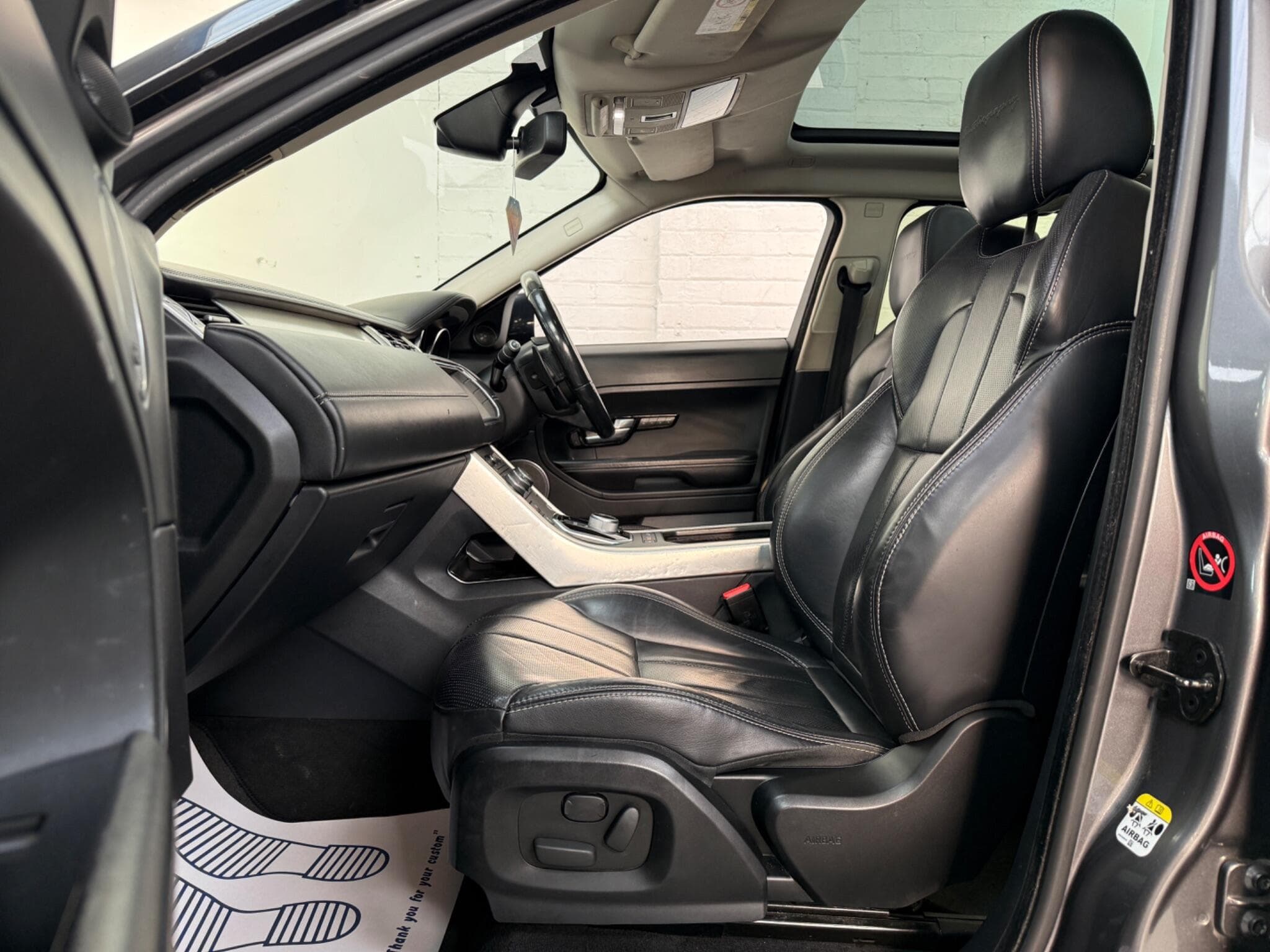 2015 Land Rover Range Rover Evoque - Thumbnail 28