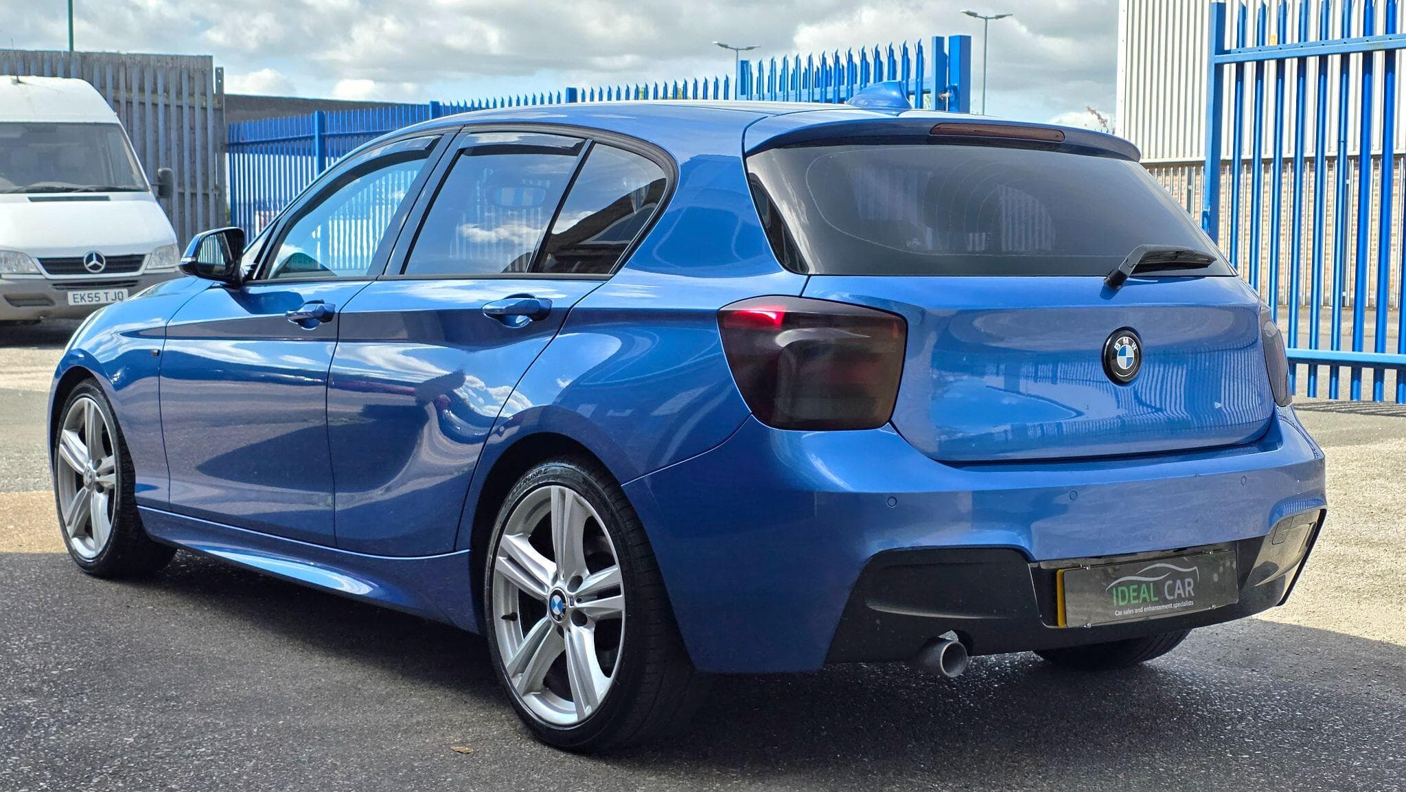 2012 BMW 1 Series - Thumbnail 3