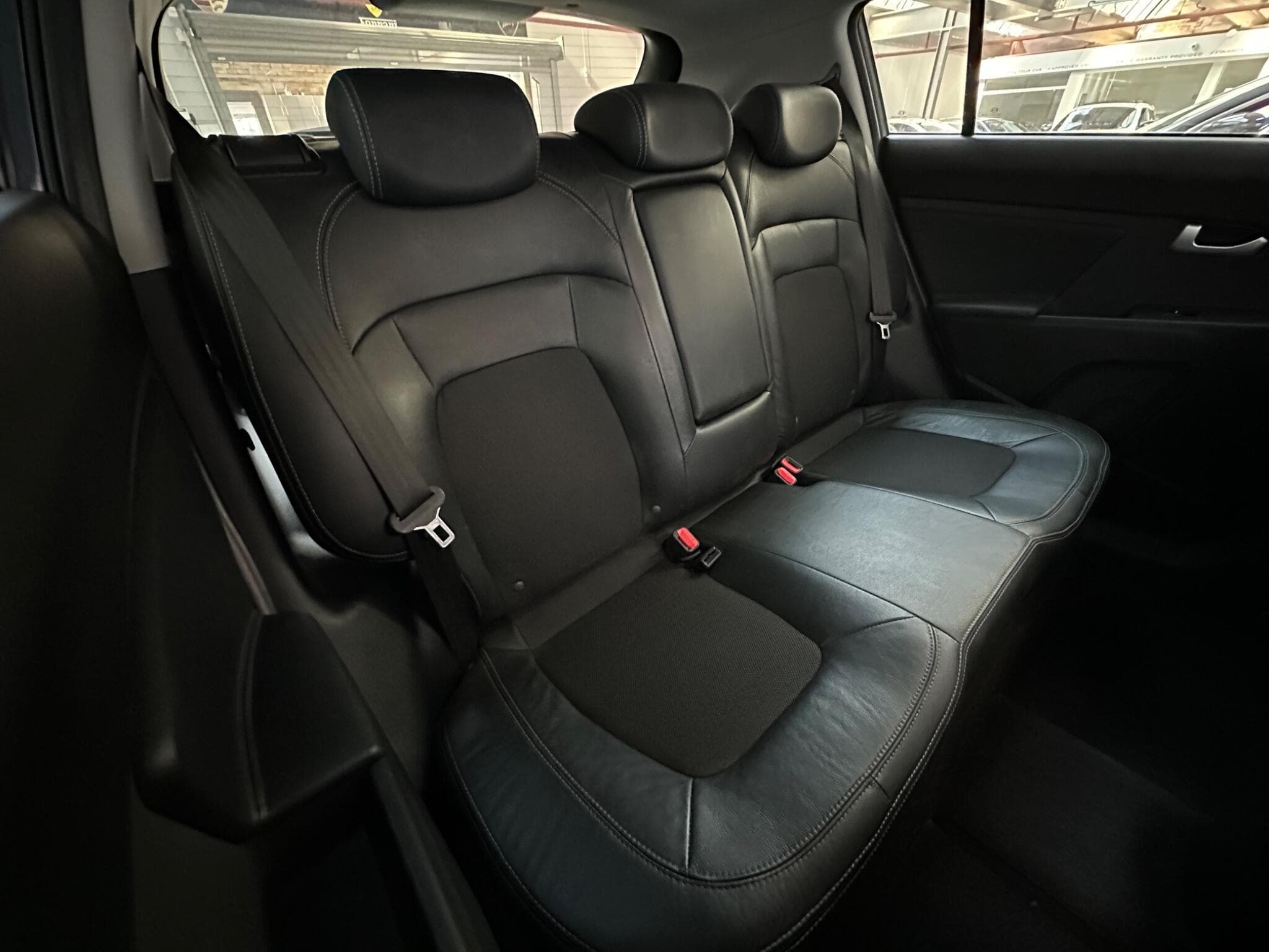 2016 Kia Sportage - Thumbnail 10