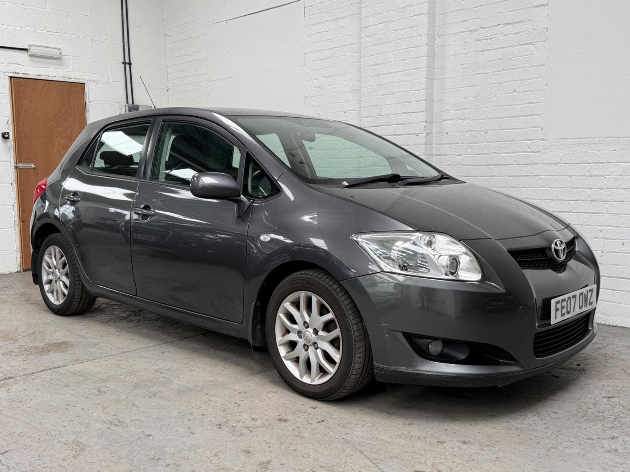 2007 Toyota Auris - Main