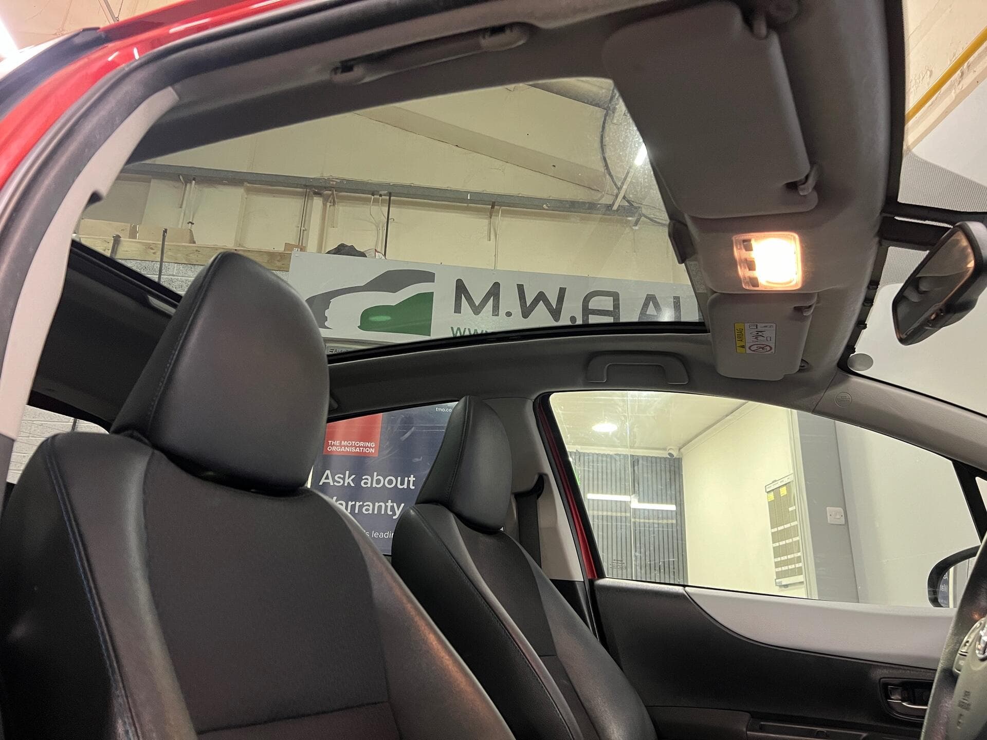 2014 Toyota Yaris - Thumbnail 23