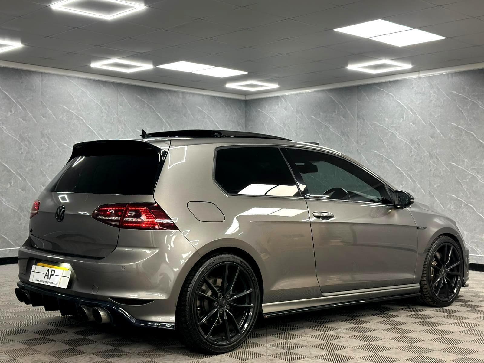 2015 Volkswagen Golf - Thumbnail 30