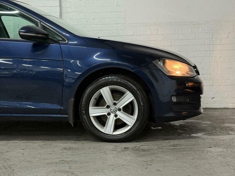 2016 Volkswagen Golf - Thumbnail 38