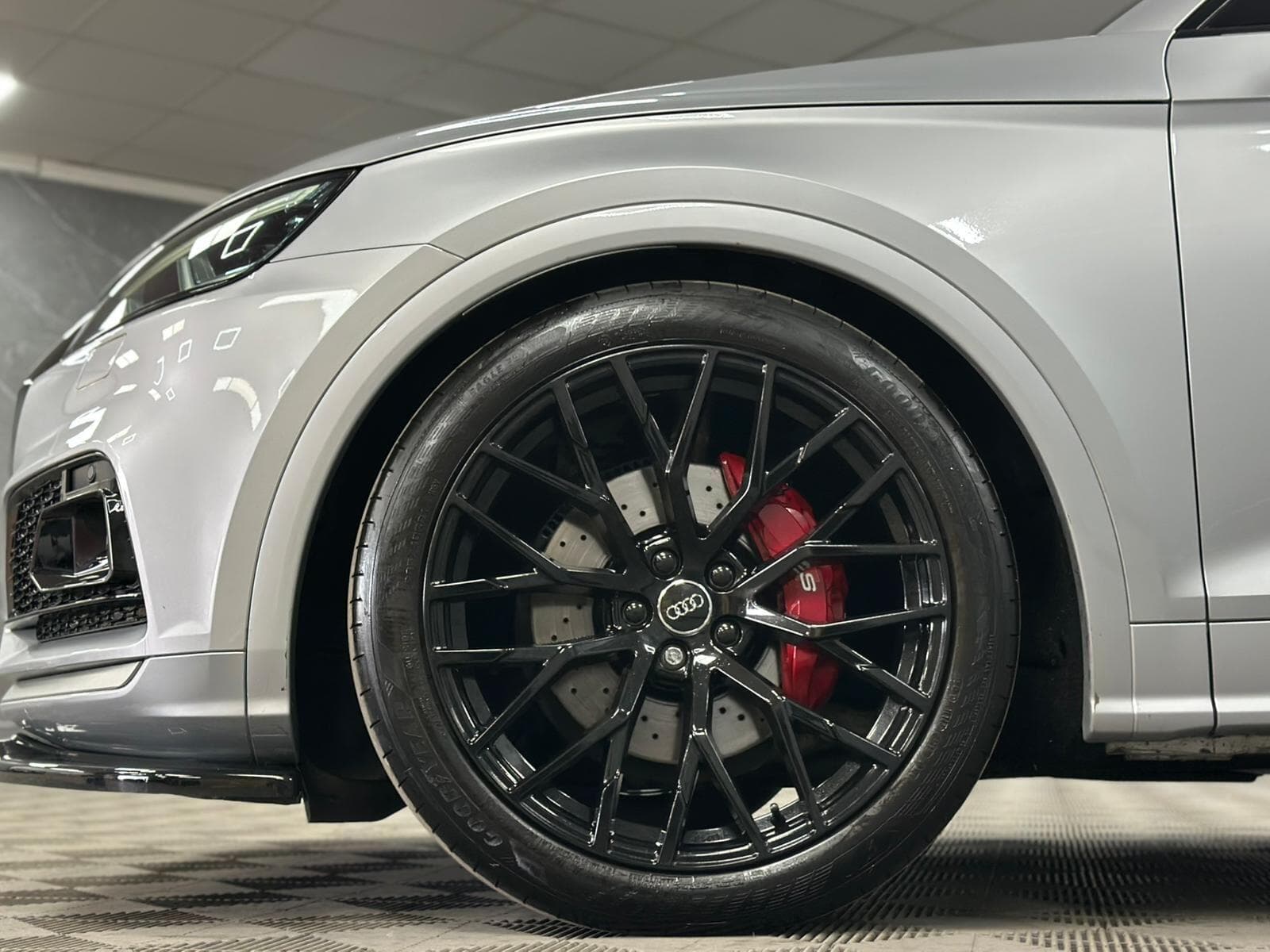 2017 Audi SQ5 - Thumbnail 32