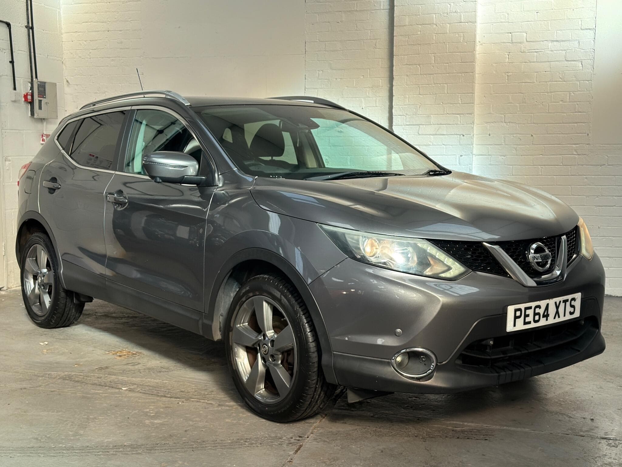 2014 Nissan Qashqai - Thumbnail 5