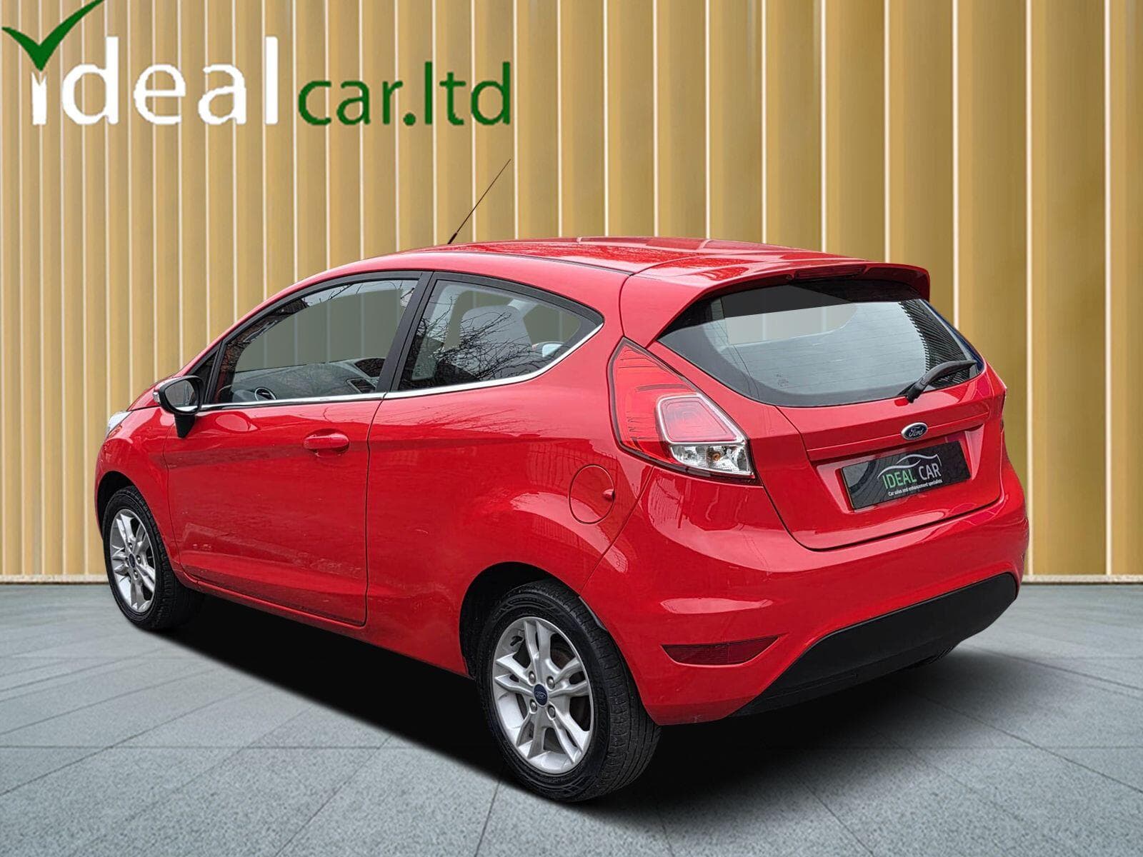 2015 Ford Fiesta - 3