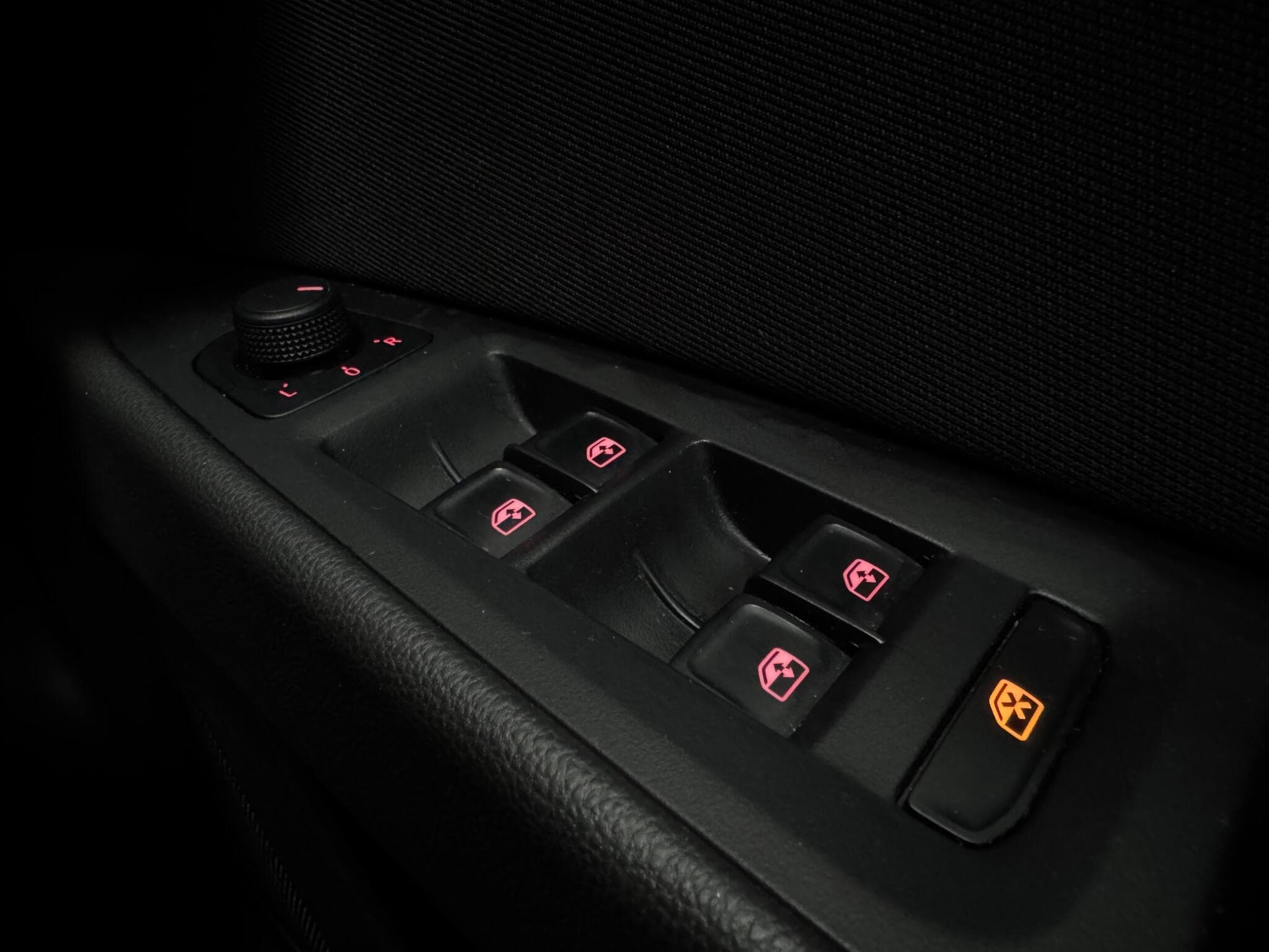 2015 SEAT Leon - Thumbnail 21