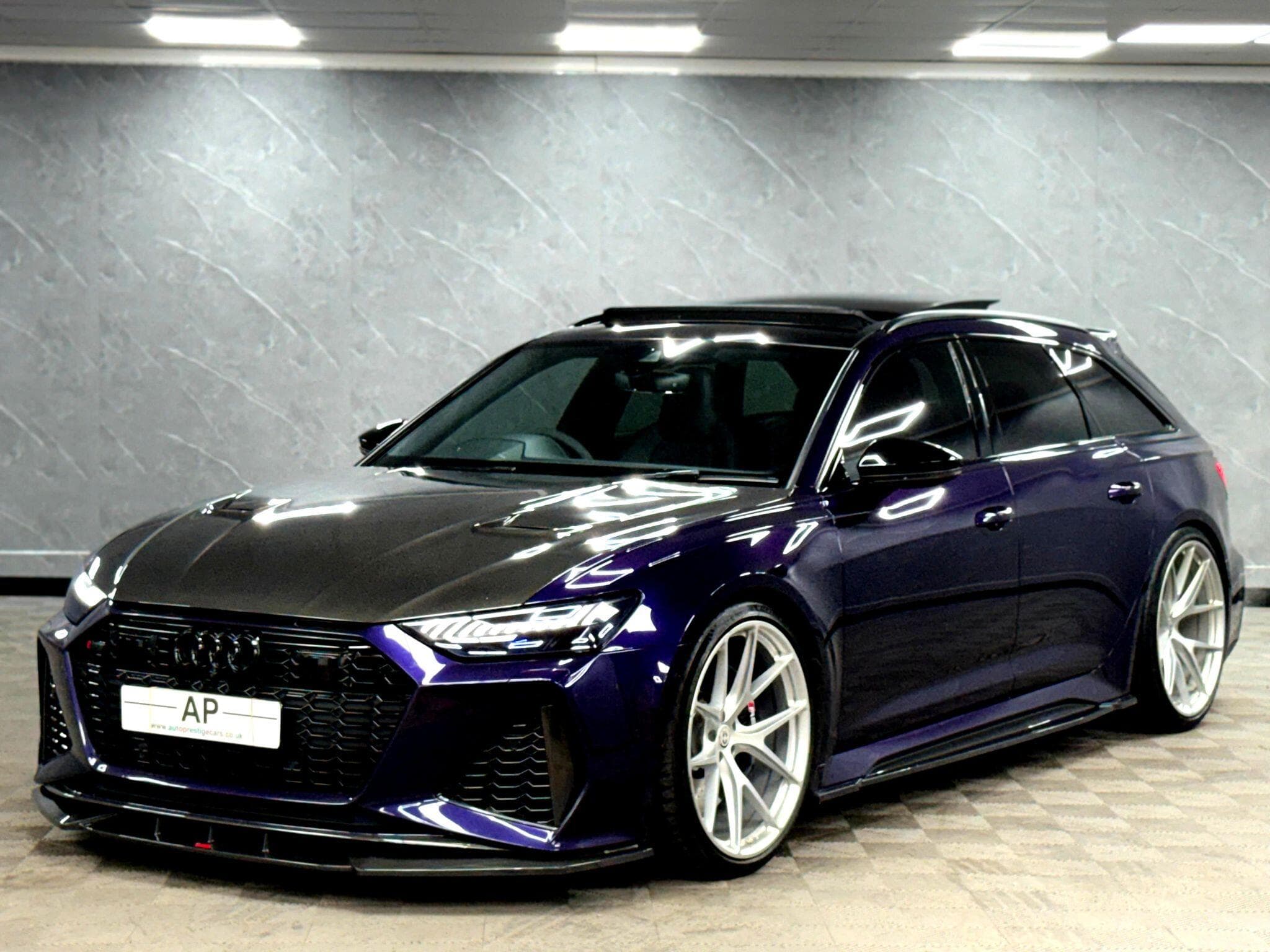 2020 Audi RS6 Avant - Thumbnail 6