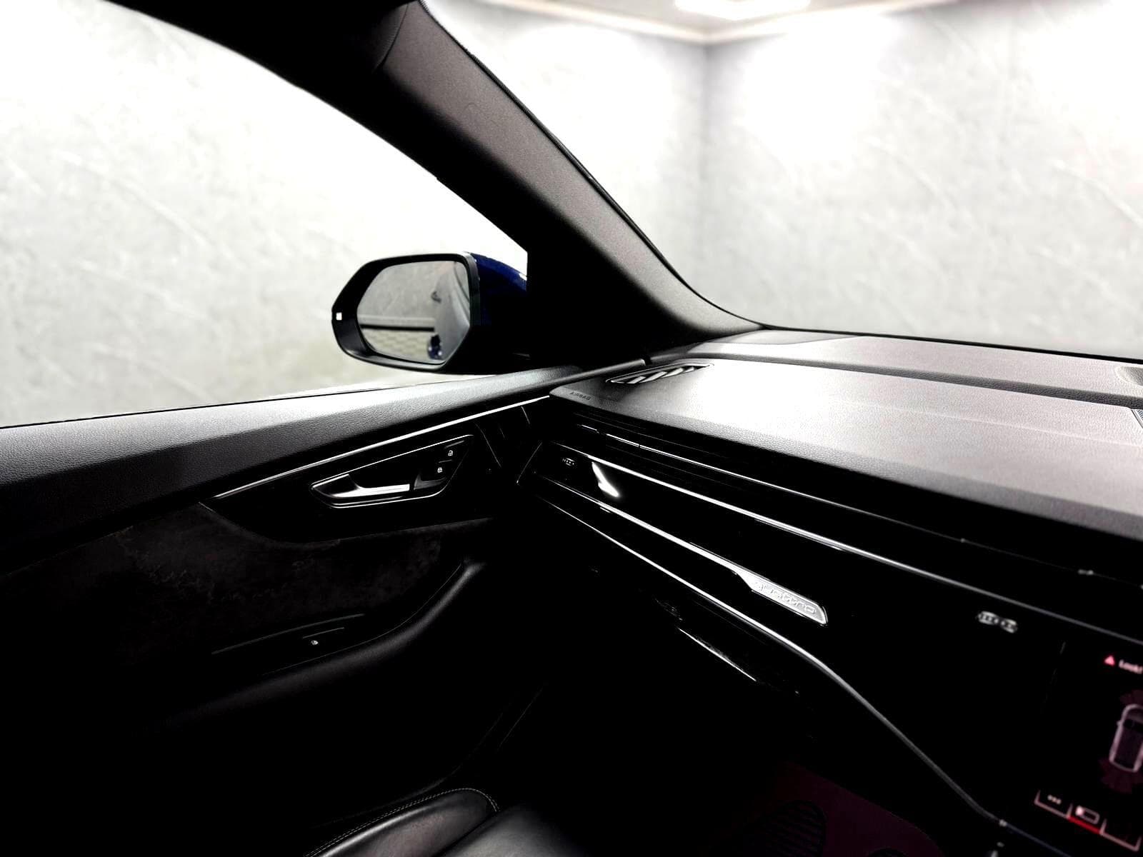 2019 Audi Q8 - Thumbnail 36