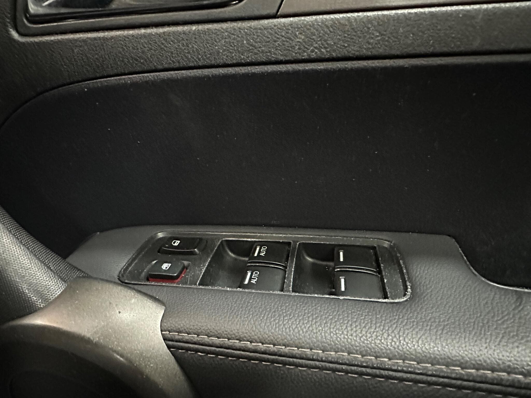 2010 Honda CR-V - Thumbnail 14