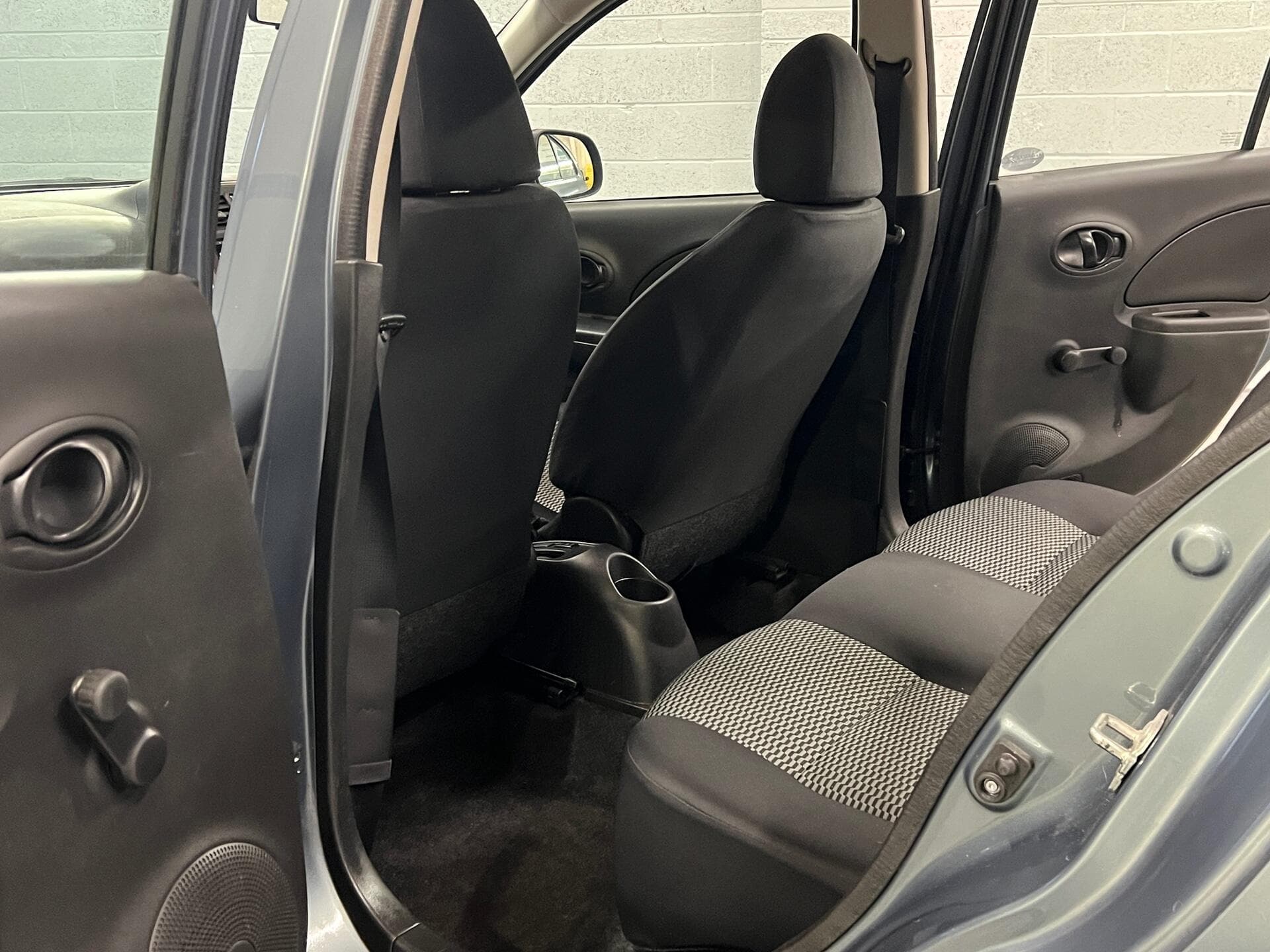 2016 Nissan Micra - Thumbnail 38